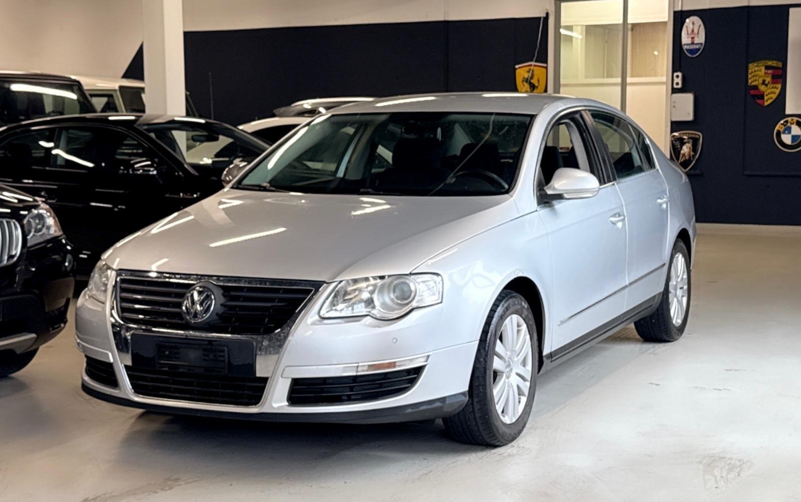 VW Passat 2.0 FSI Comfortline-image-4