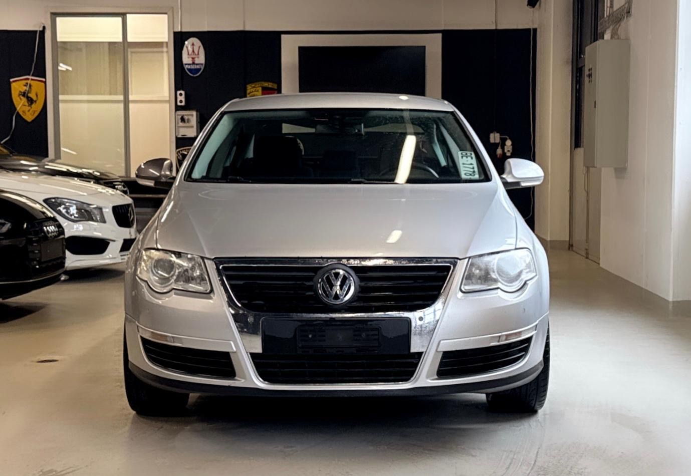 VW Passat 2.0 FSI Comfortline-image-2