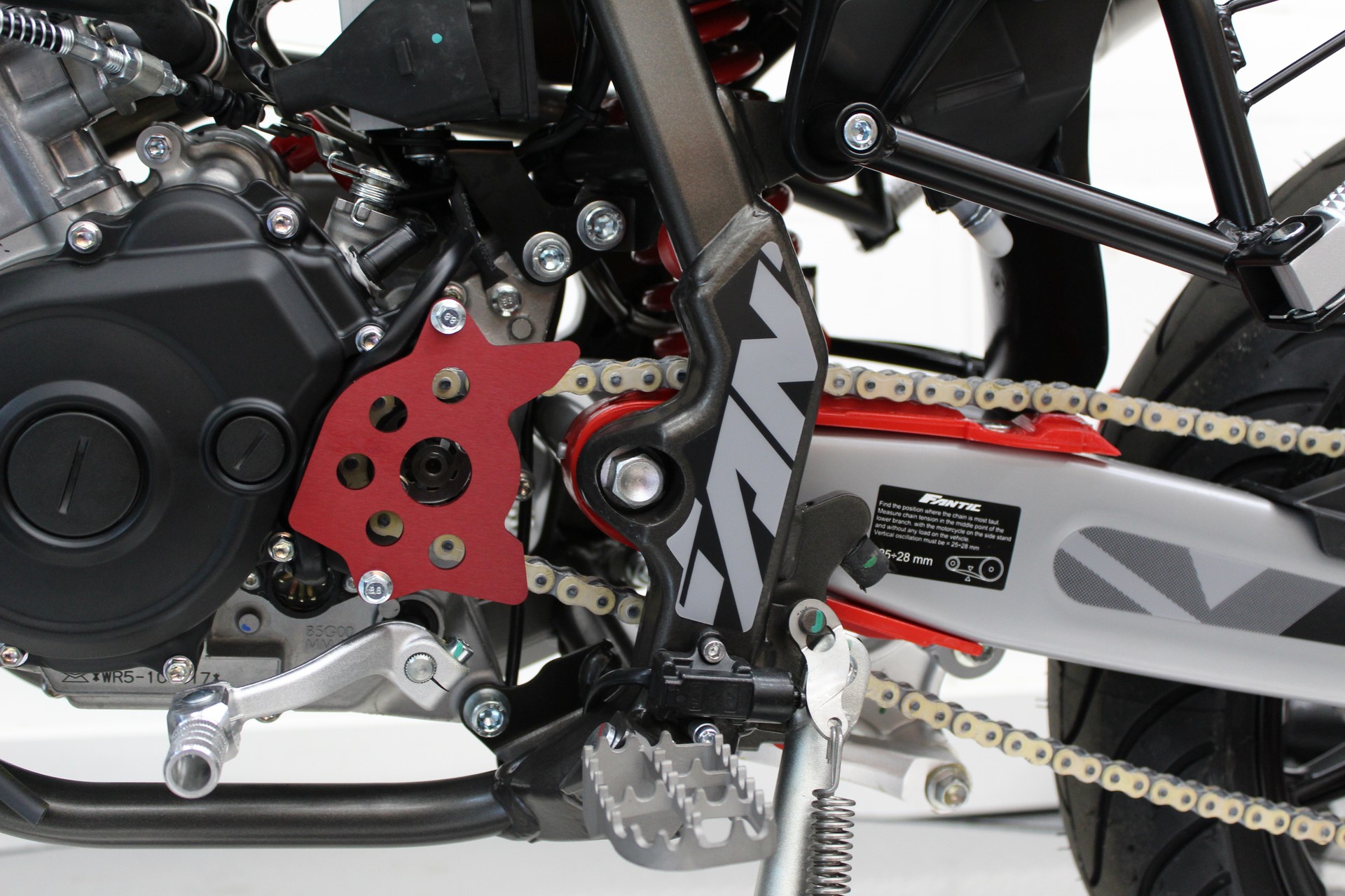 FANTIC XMF 125 PERFORMANCE-image-4