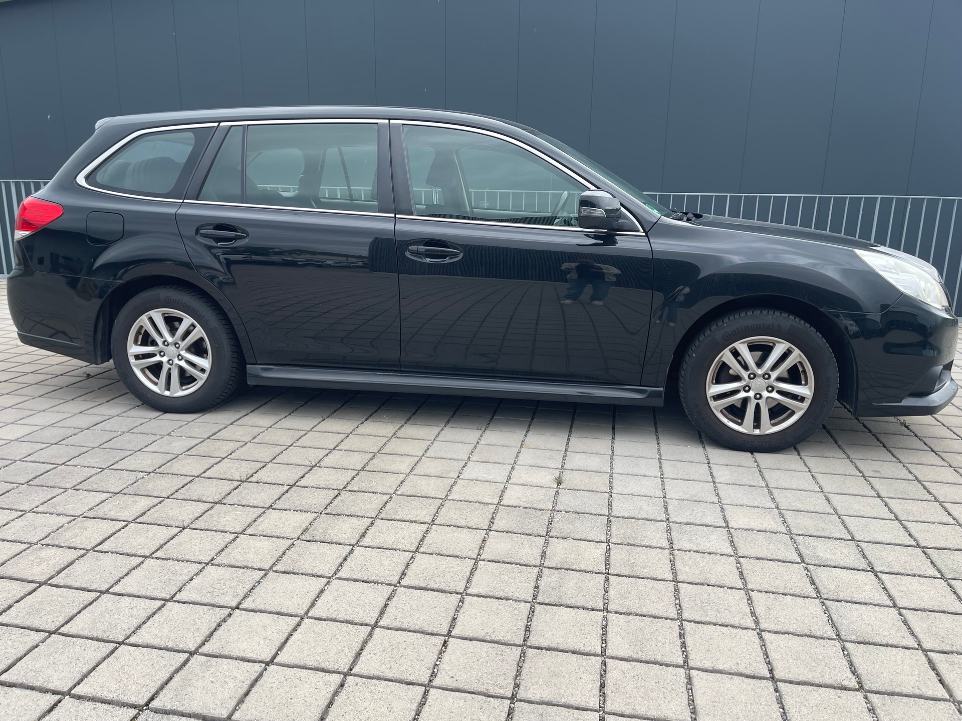 SUBARU Legacy 2.0i Limited AWD Lineartronic-image-2