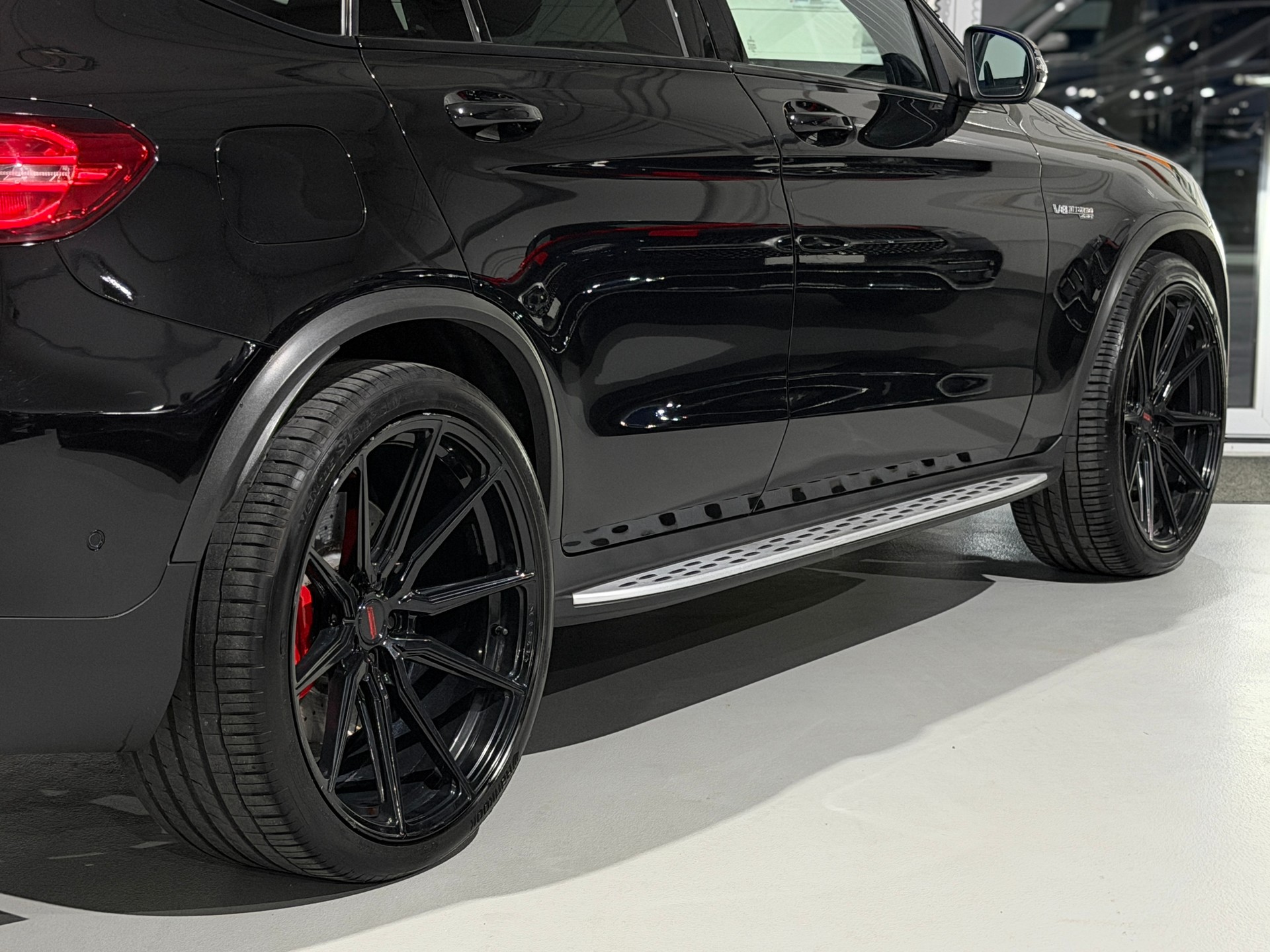 MERCEDES-BENZ GLC Coupé 63 S AMG 4Matic+ 9G-Tronic / AHK 2.2T / 22'' Vossen-image-6