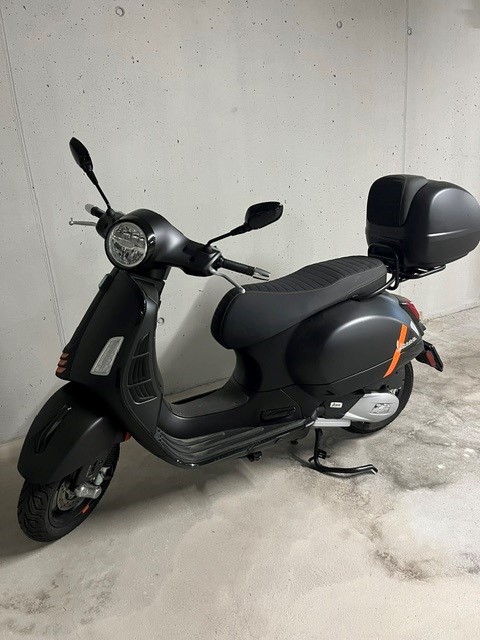PIAGGIO Vespa GTS 125 Super Tech ABS-image-0