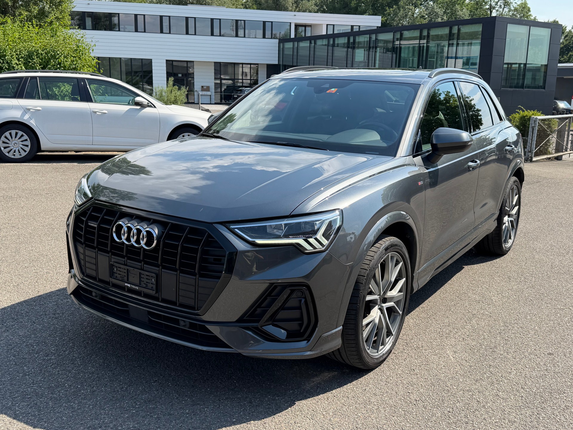 AUDI Q3 40 TDI S line quattro S-tronic