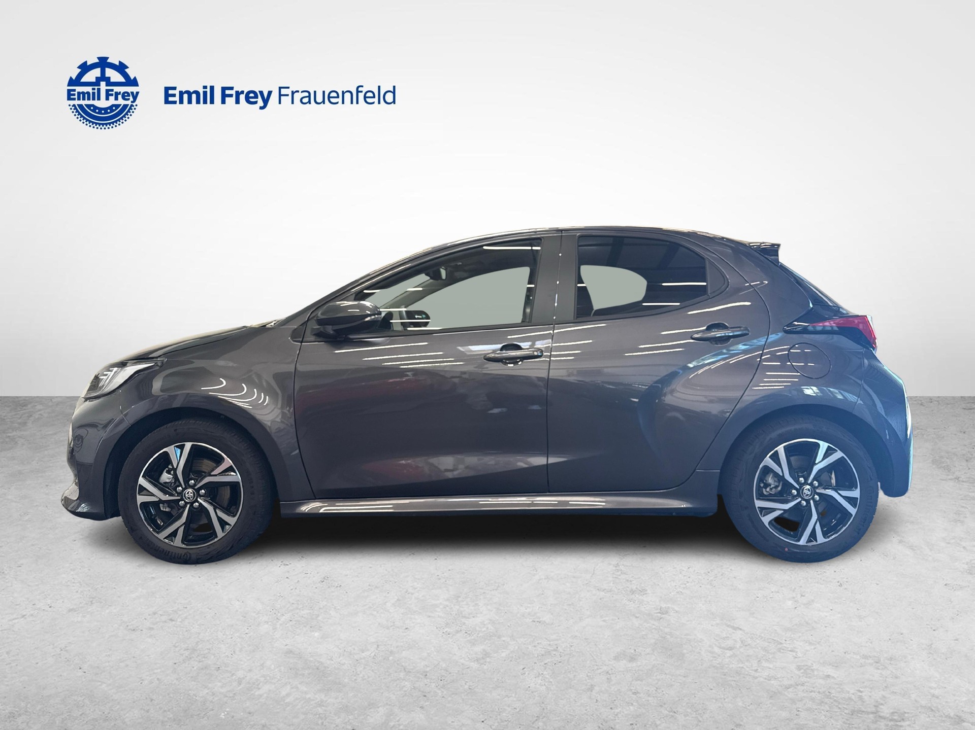 TOYOTA Yaris 1.5 VVT-i HSD Trend-showroom-element-1