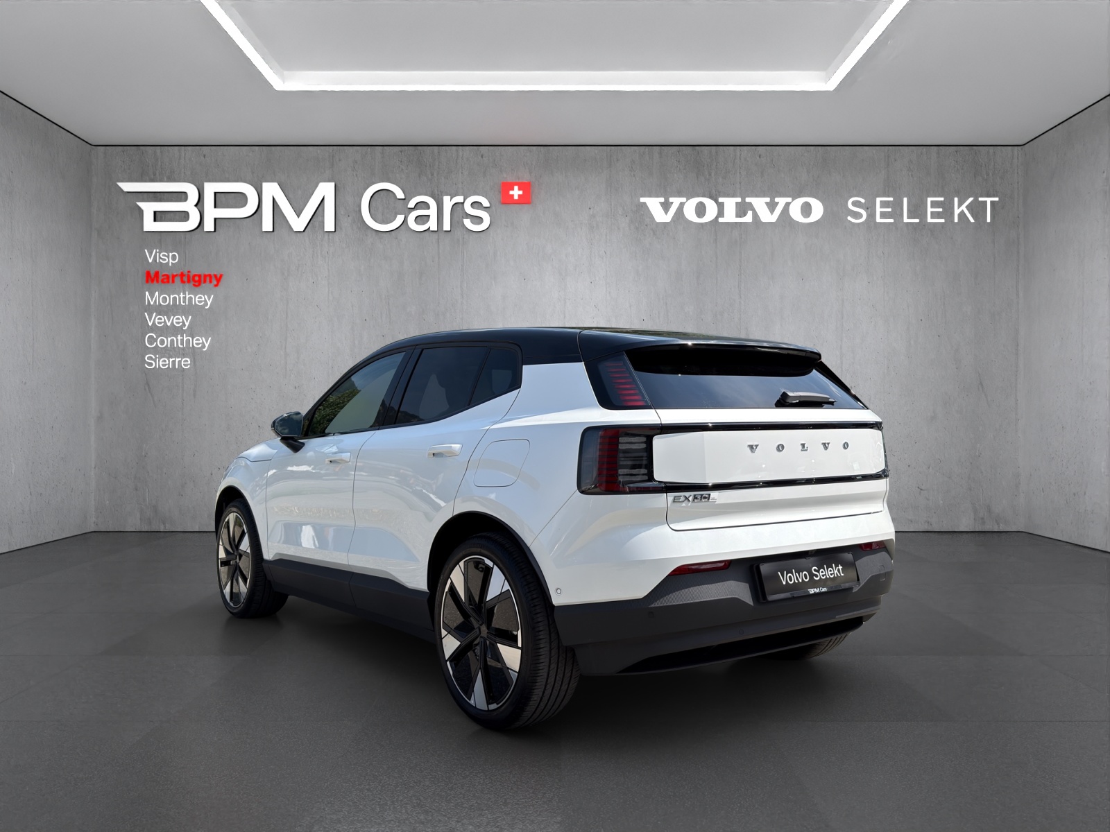 VOLVO EX30 E60 69kWh Twin Ultra-showroom-element-1