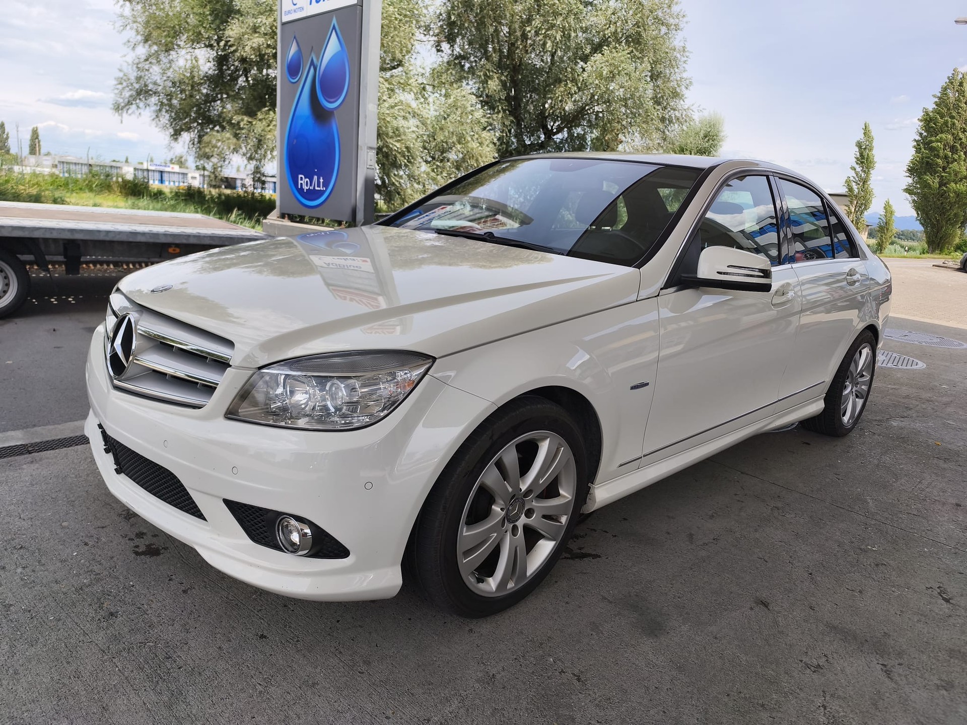 MERCEDES-BENZ C 180 CDI BlueEfficiency My Star Automatic-showroom-element-1