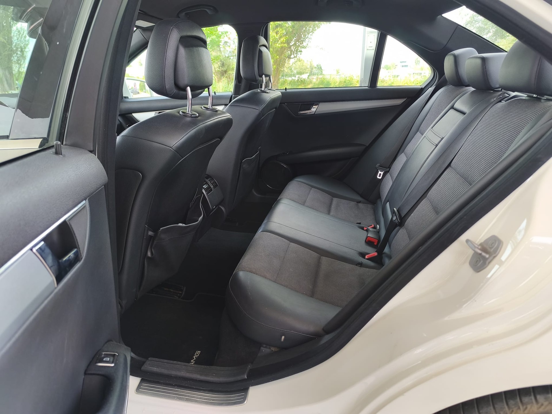 MERCEDES-BENZ C 180 CDI BlueEfficiency My Star Automatic-image-16