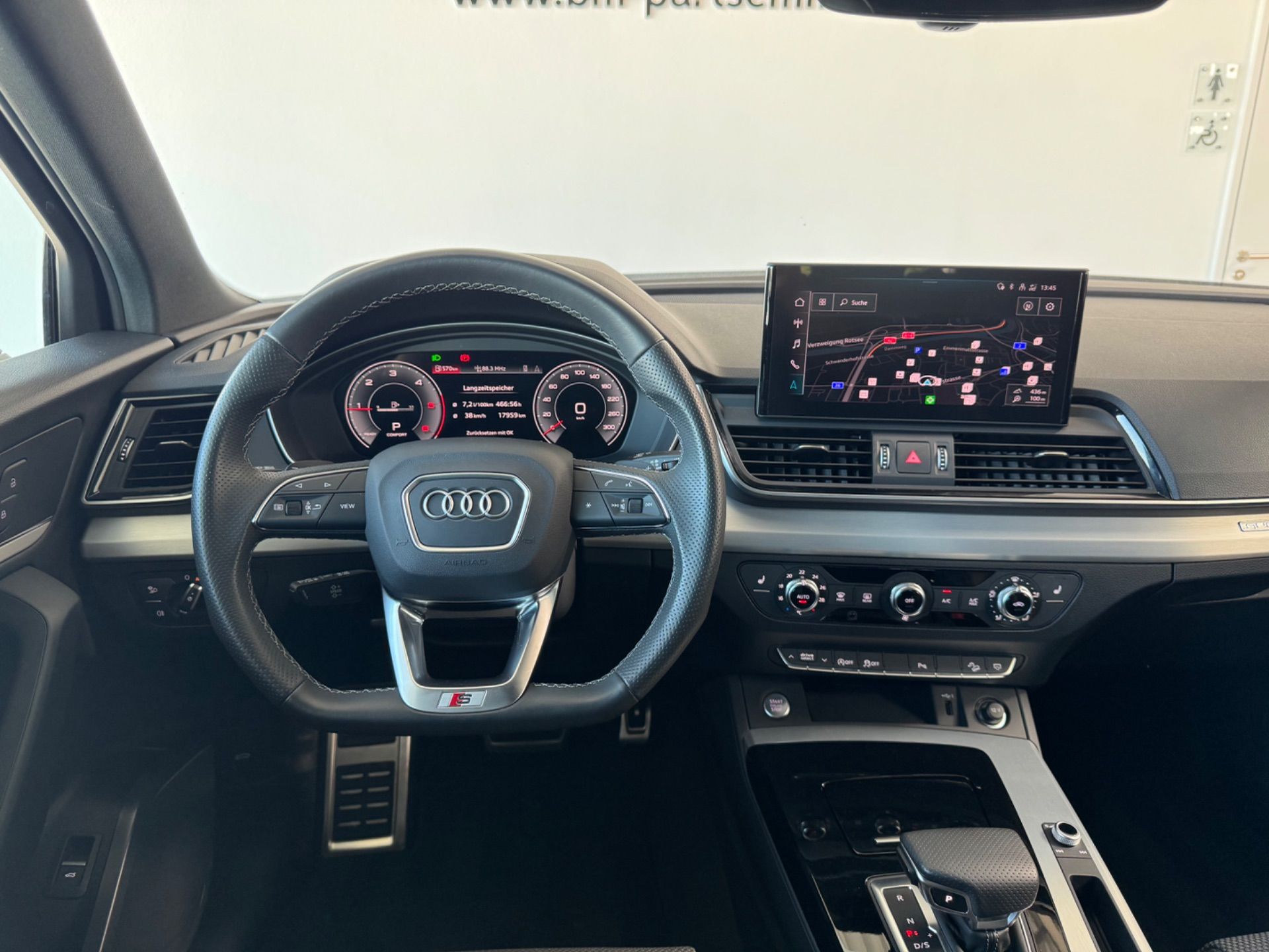 AUDI Q5 40 TDI quattro S-line quattro S-tronic-image-10