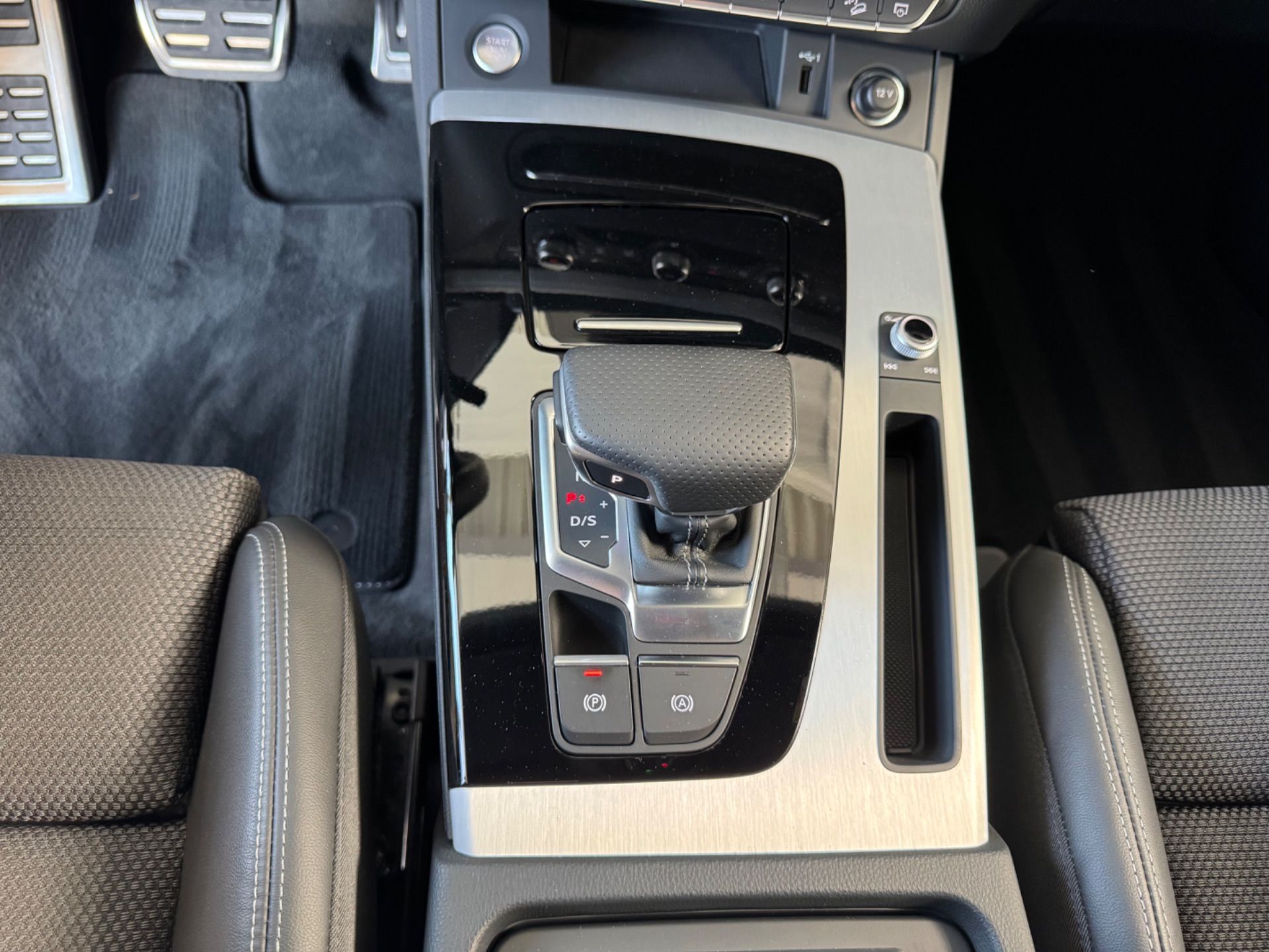 AUDI Q5 40 TDI quattro S-line quattro S-tronic-image-20