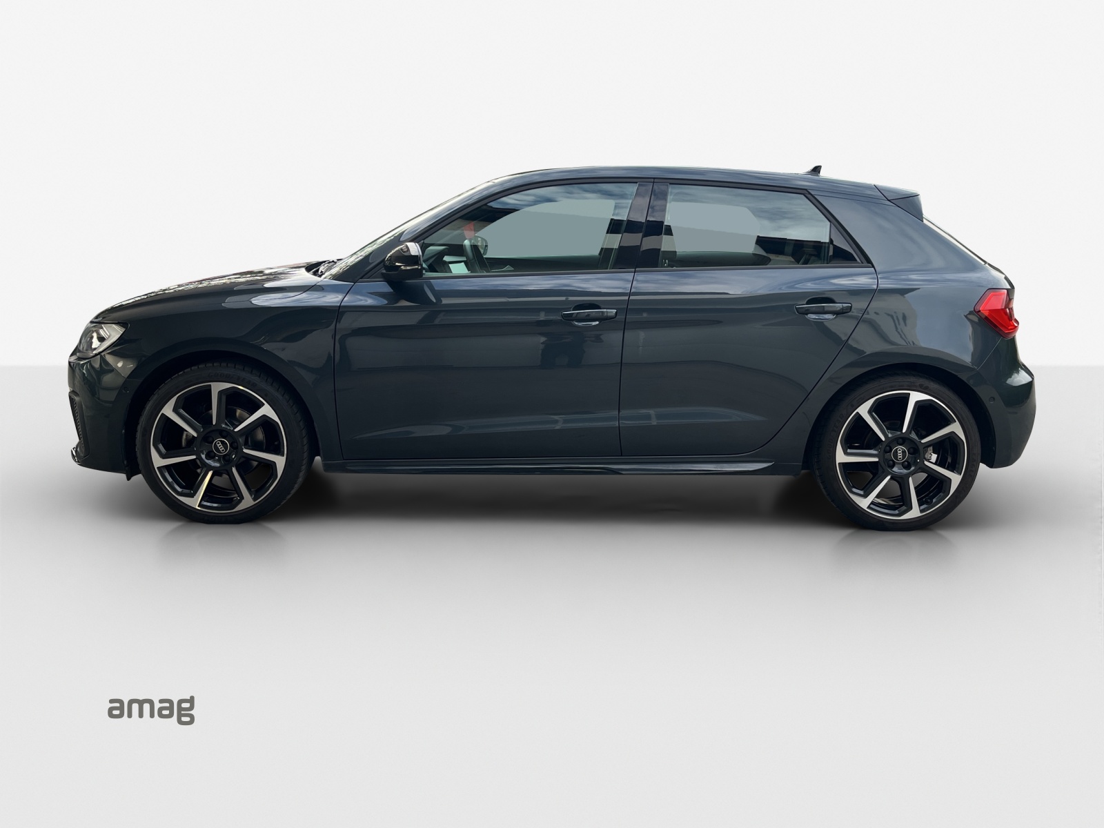 AUDI A1 Sportback 30 TFSI Attraction S-tronic-showroom-element-1