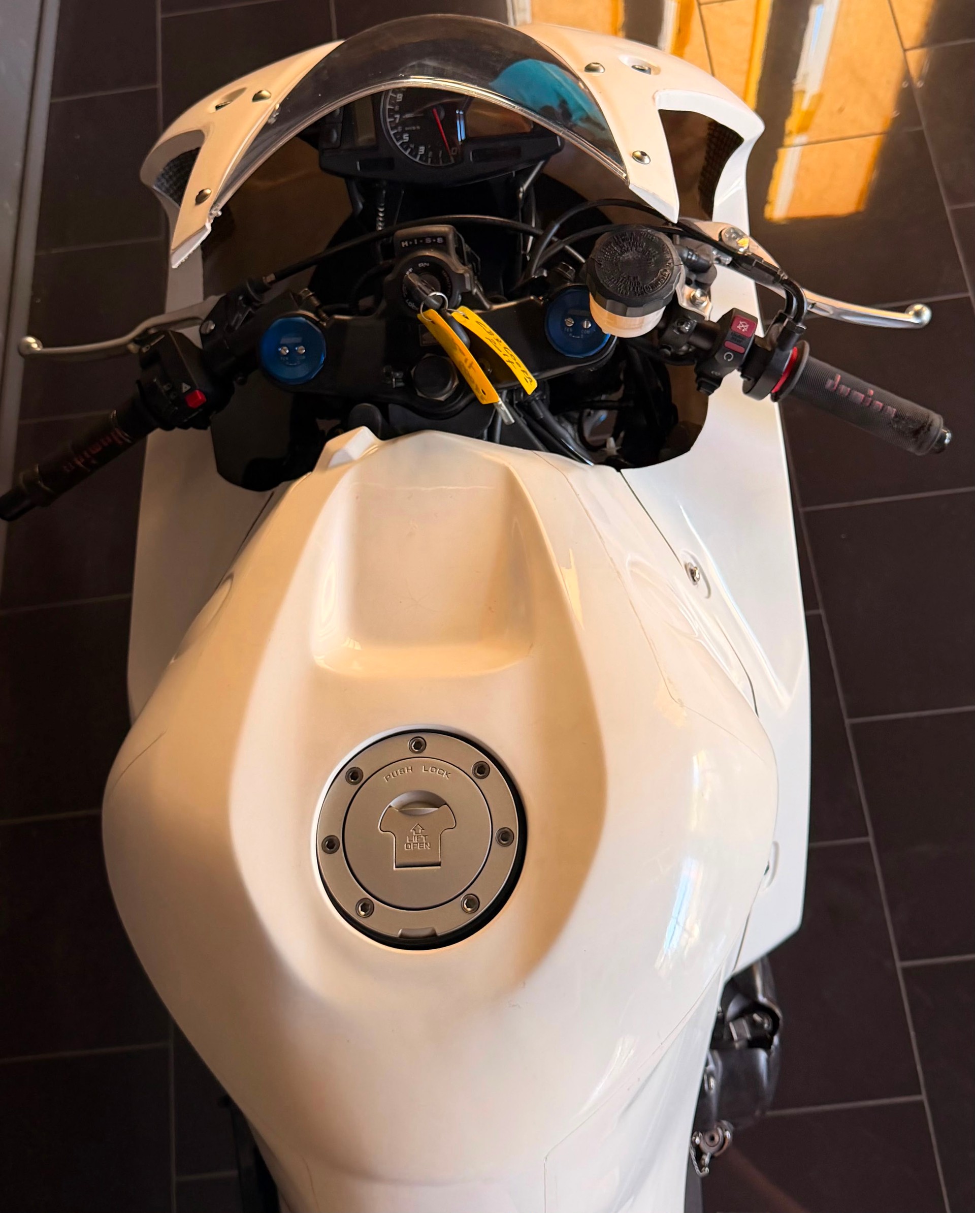 HONDA CBR 600 RA ABS-image-6