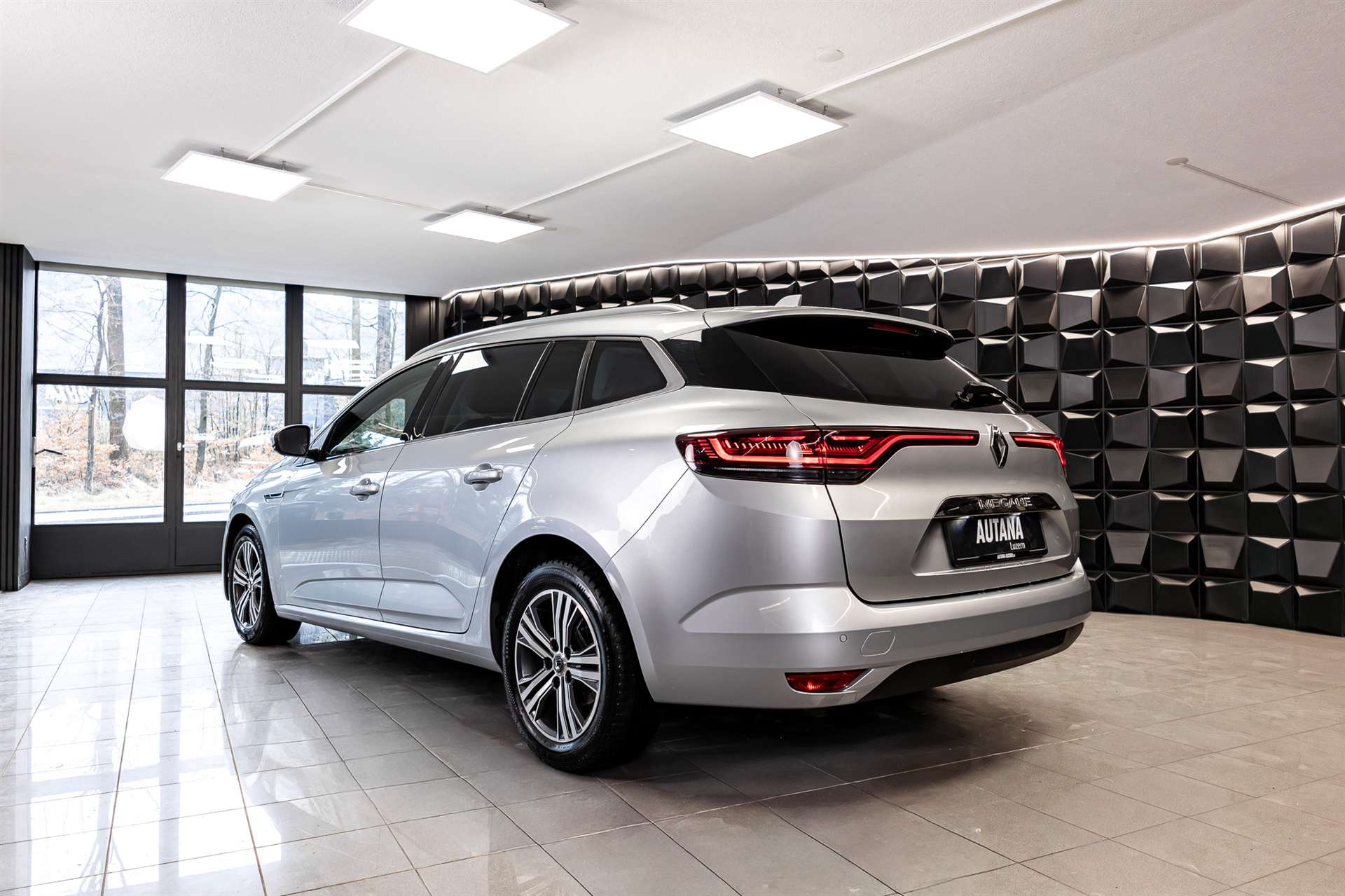RENAULT Mégane Grandtour 1.3 16V Intens EDC-showroom-element-2