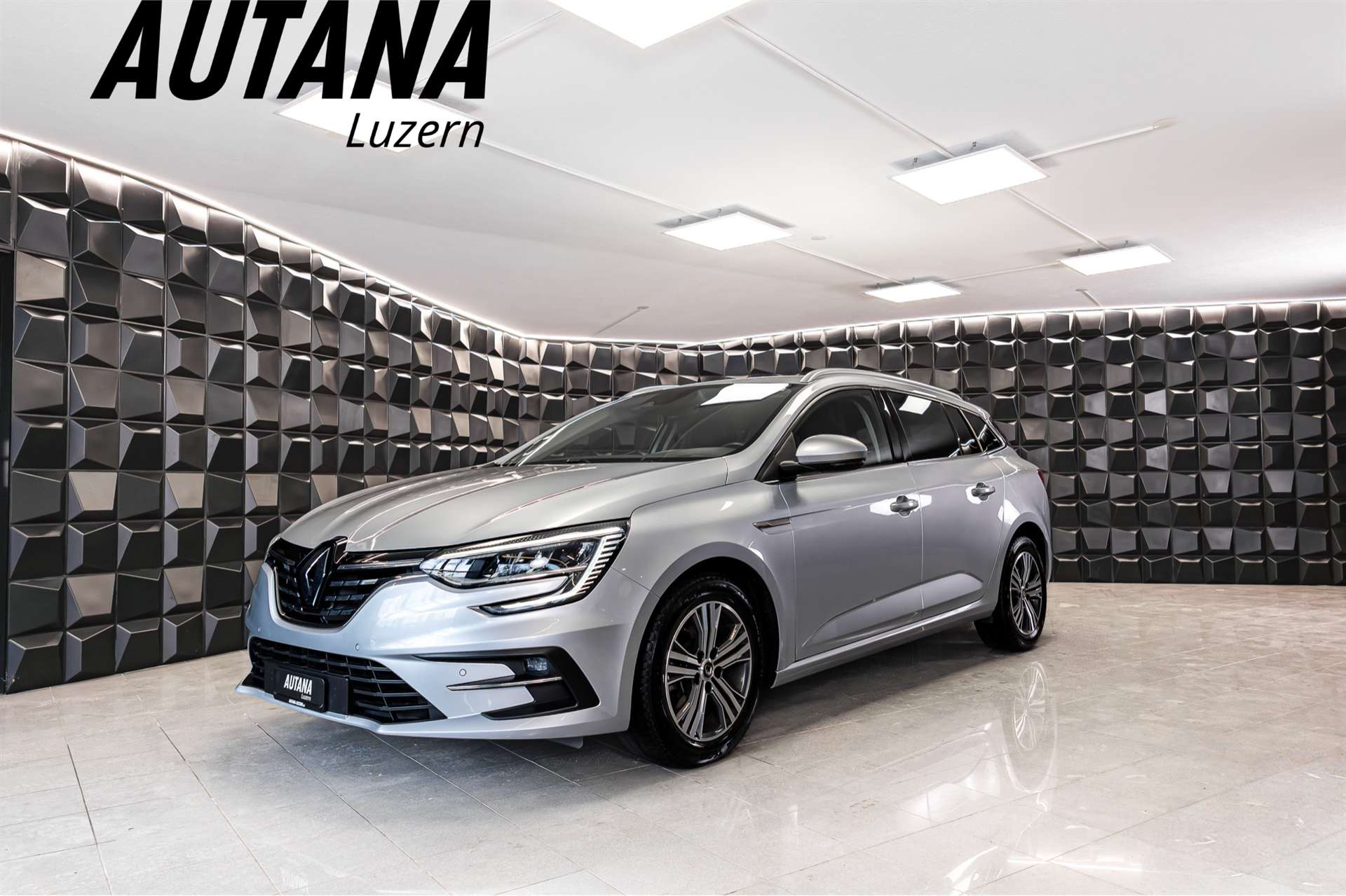 RENAULT Mégane Grandtour 1.3 16V Intens EDC