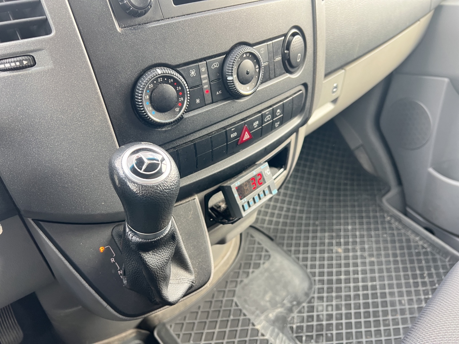 MERCEDES-BENZ Sprinter 316 CDI Kompakt 7G-Tronic-image-11