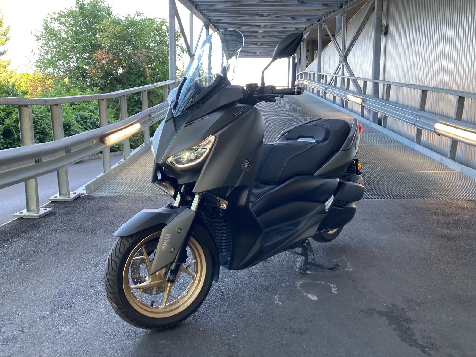 YAMAHA X-Max 300 Tech Max-image-1