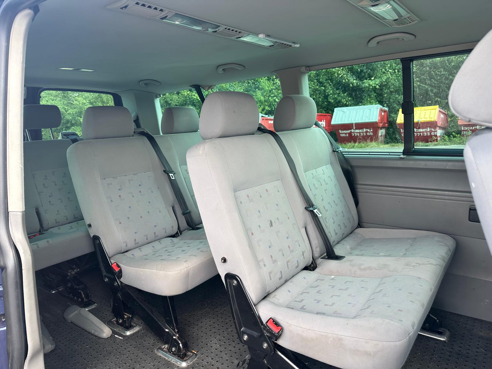 VW Caravelle-image-7