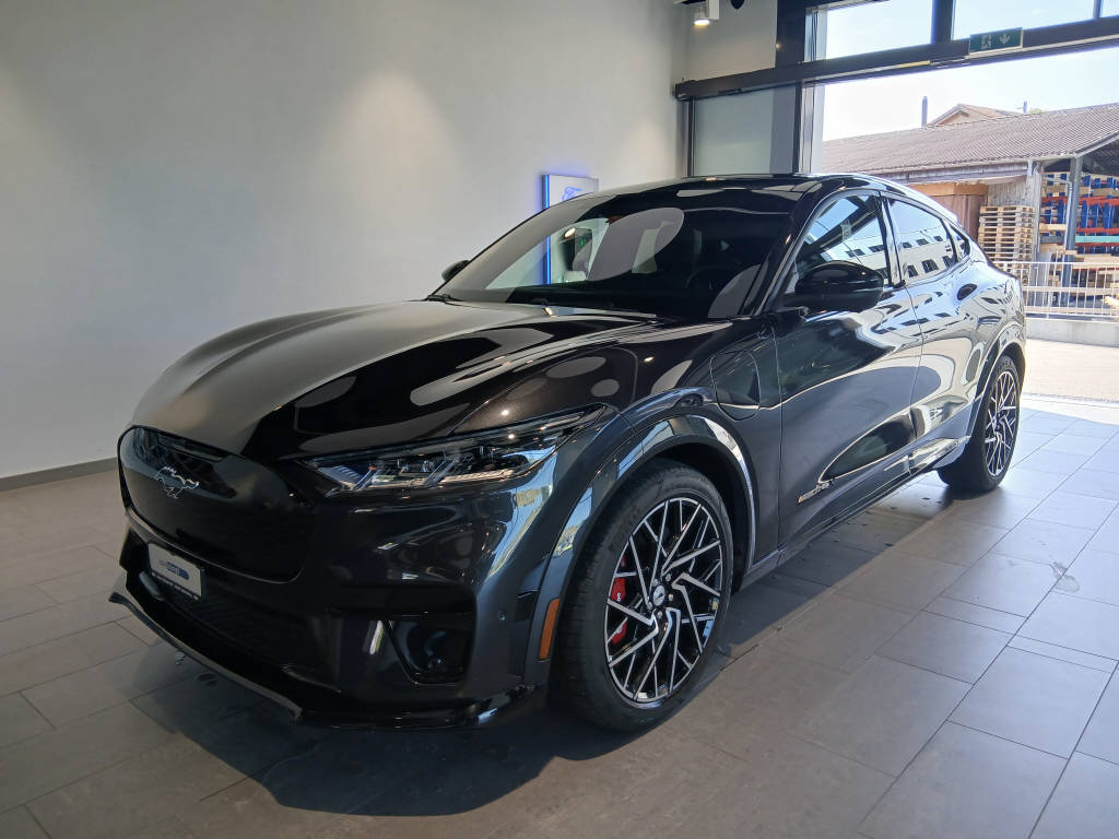 FORD Mustang Mach-E GT AWD-showroom-element-1