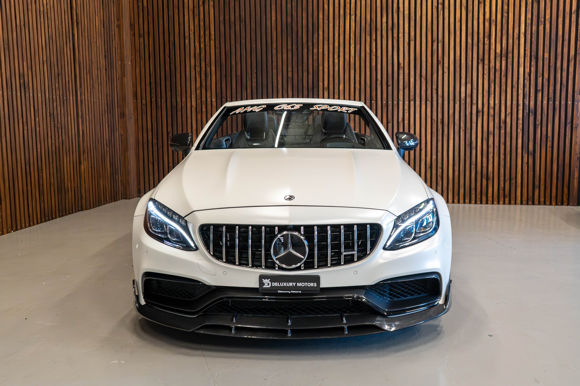 MERCEDES-BENZ C 63 S AMG Cabriolet-showroom-element-2
