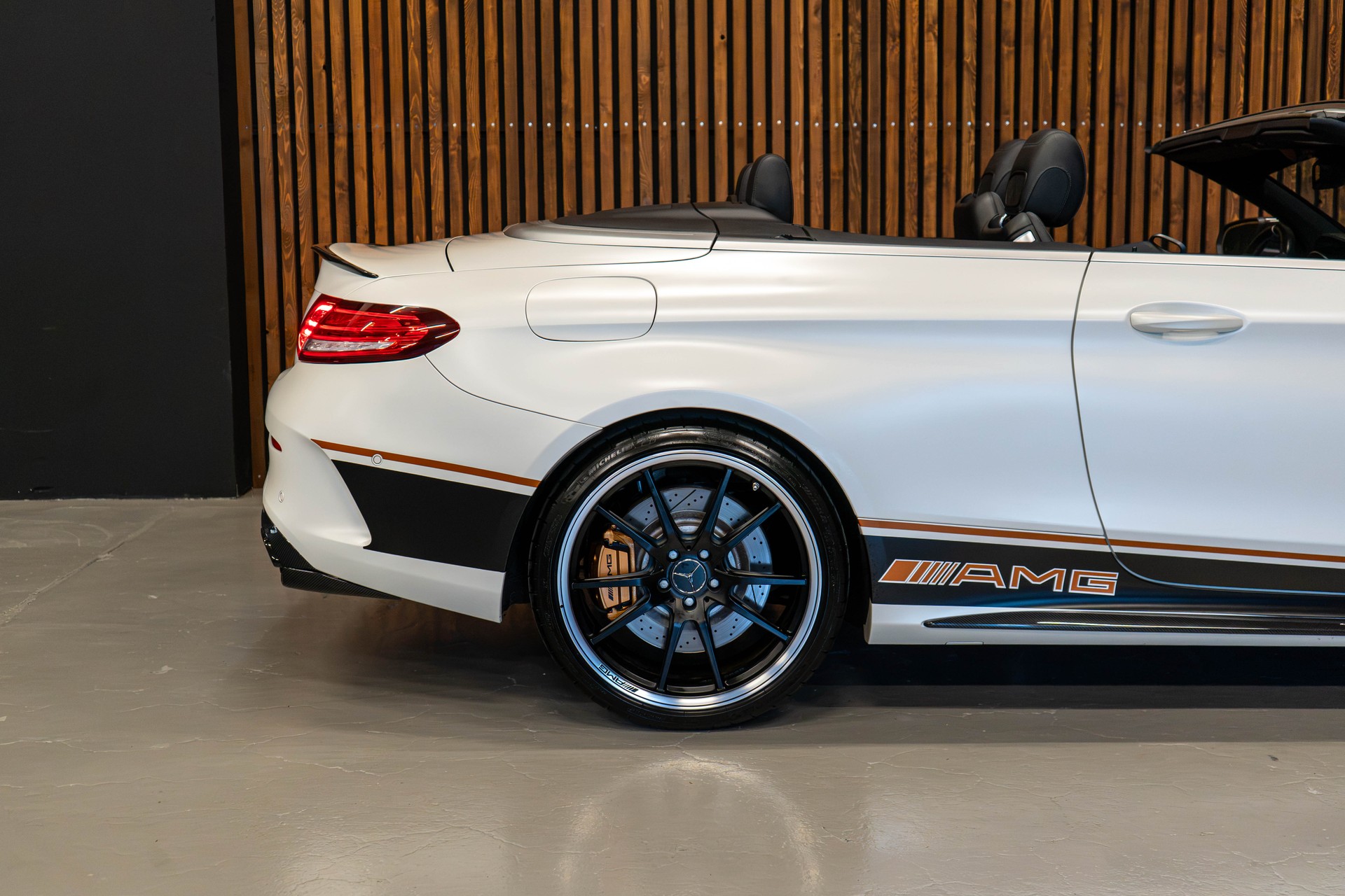 MERCEDES-BENZ C 63 S AMG Cabriolet-image-13