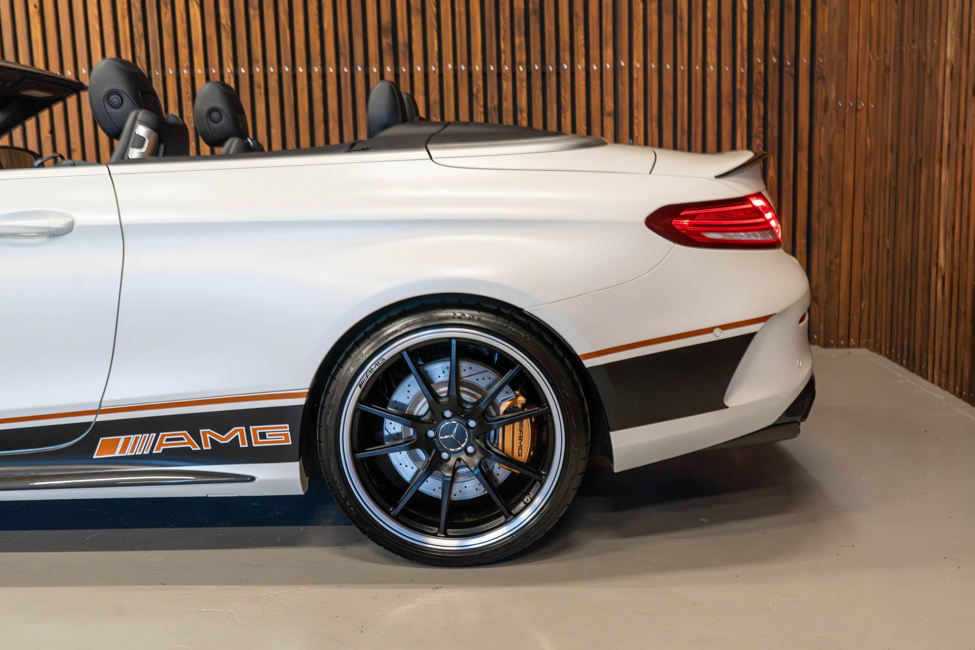 MERCEDES-BENZ C 63 S AMG Cabriolet-image-11