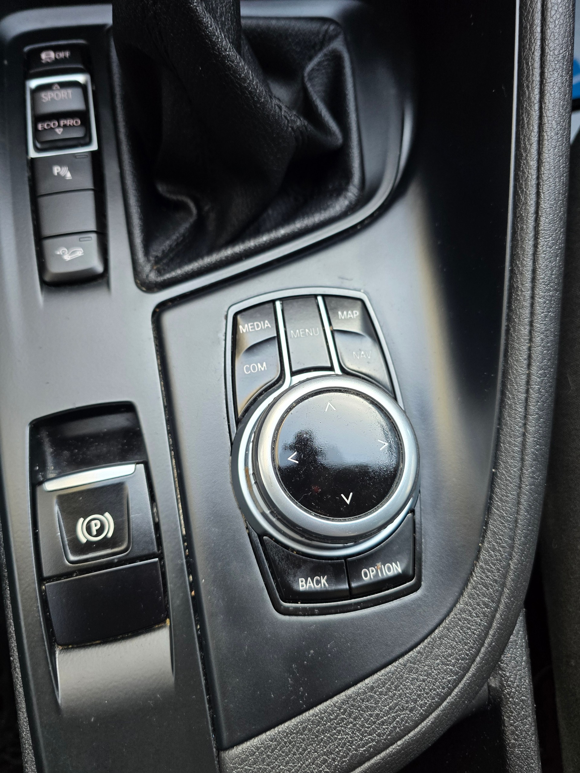 BMW X1 xDrive 18d Steptronic-image-17