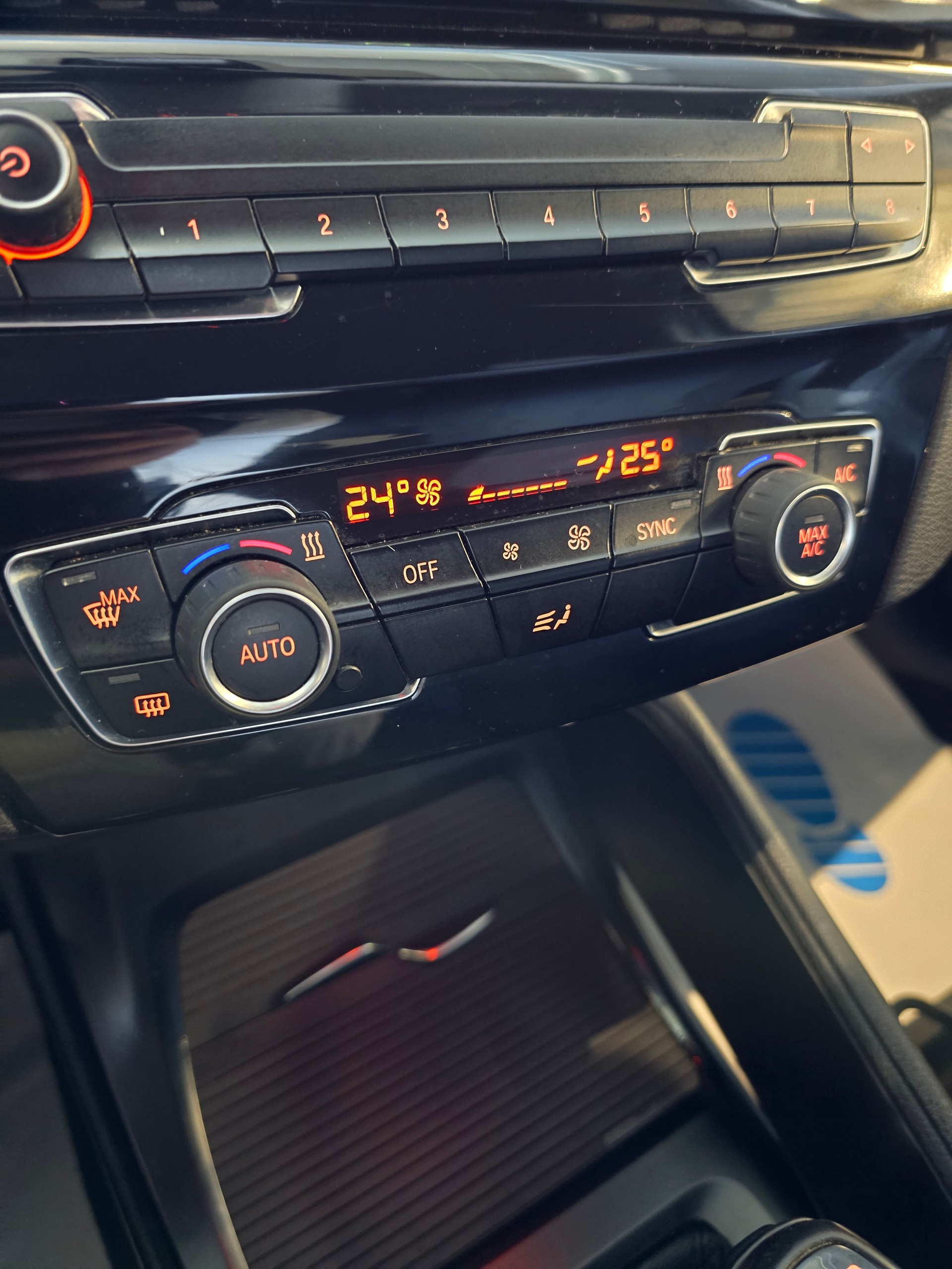 BMW X1 xDrive 18d Steptronic-image-18