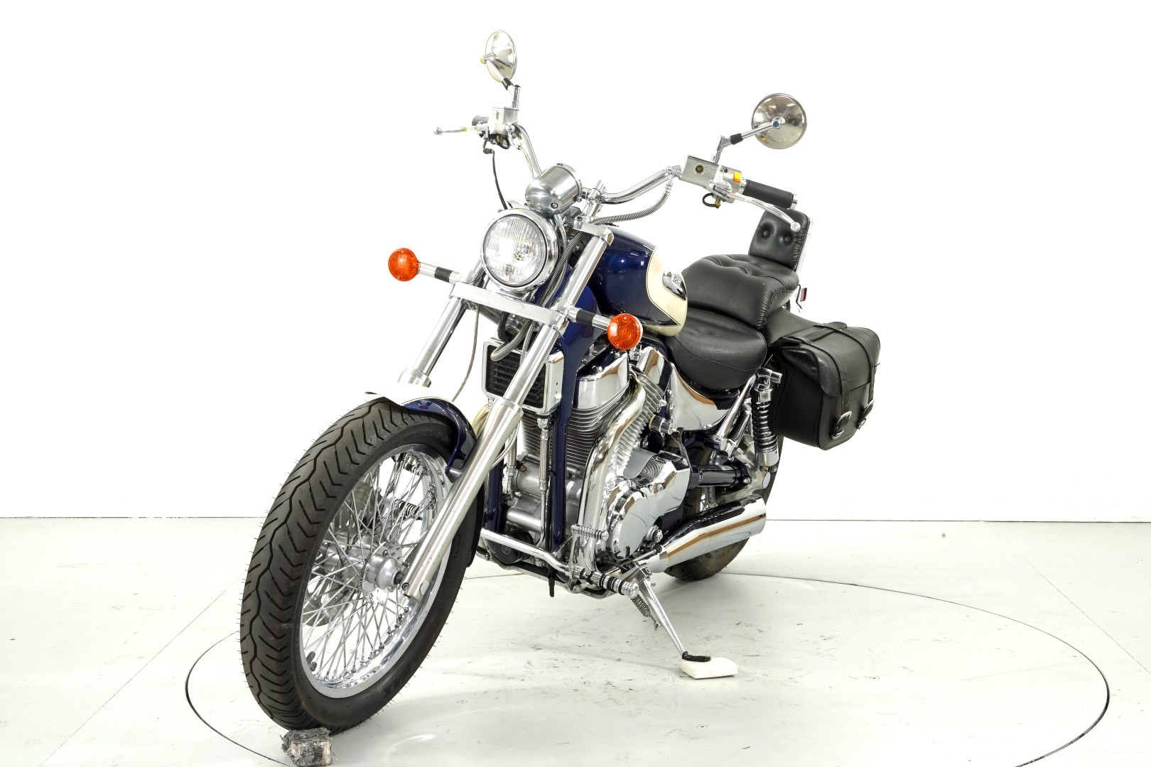 SUZUKI VS 1400 GLP-image-2