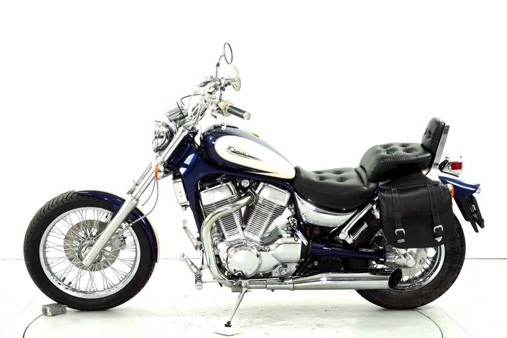 SUZUKI VS 1400 GLP-image-4