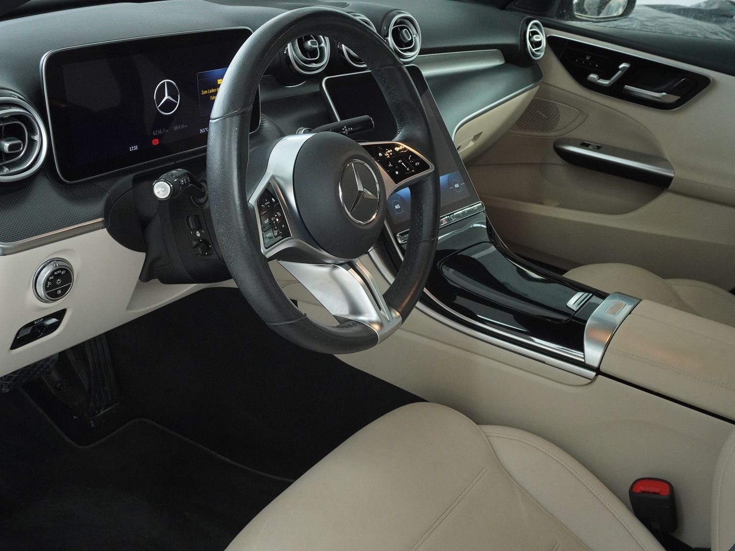 MERCEDES-BENZ C 220 d T 4Matic Avantgarde-showroom-element-2