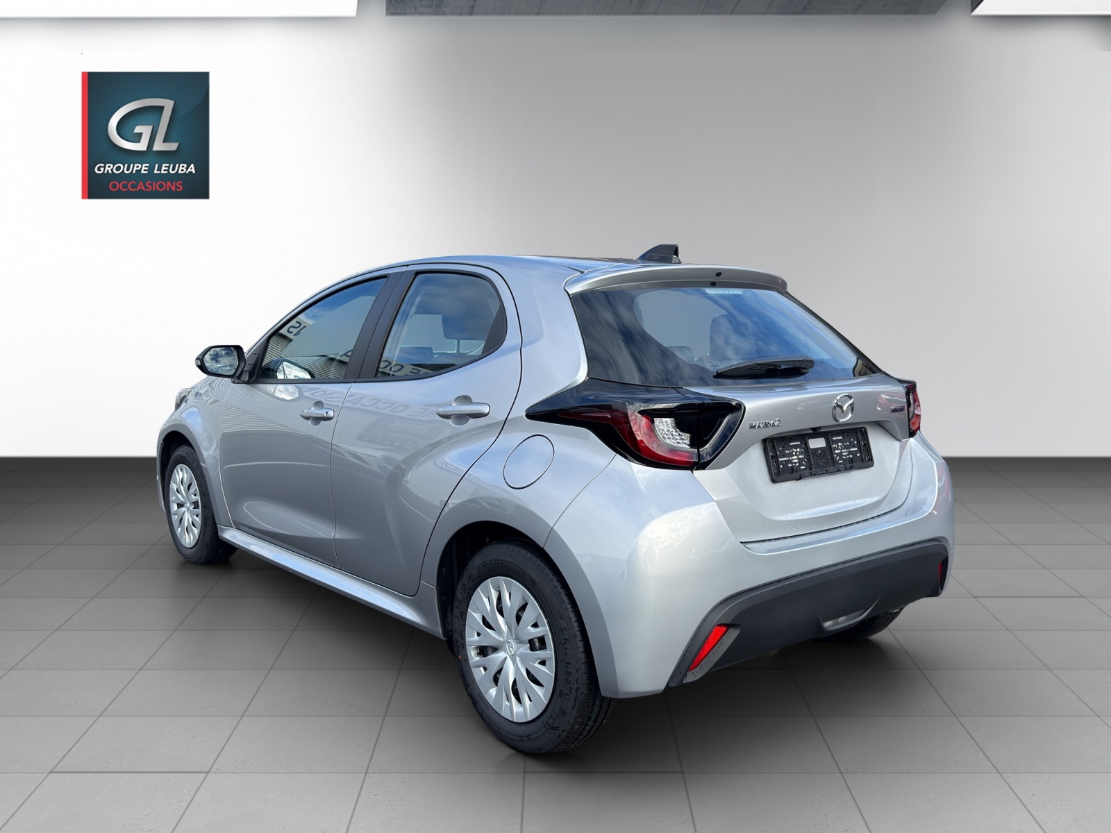 MAZDA 2 Hybrid Prime-line-showroom-element-3