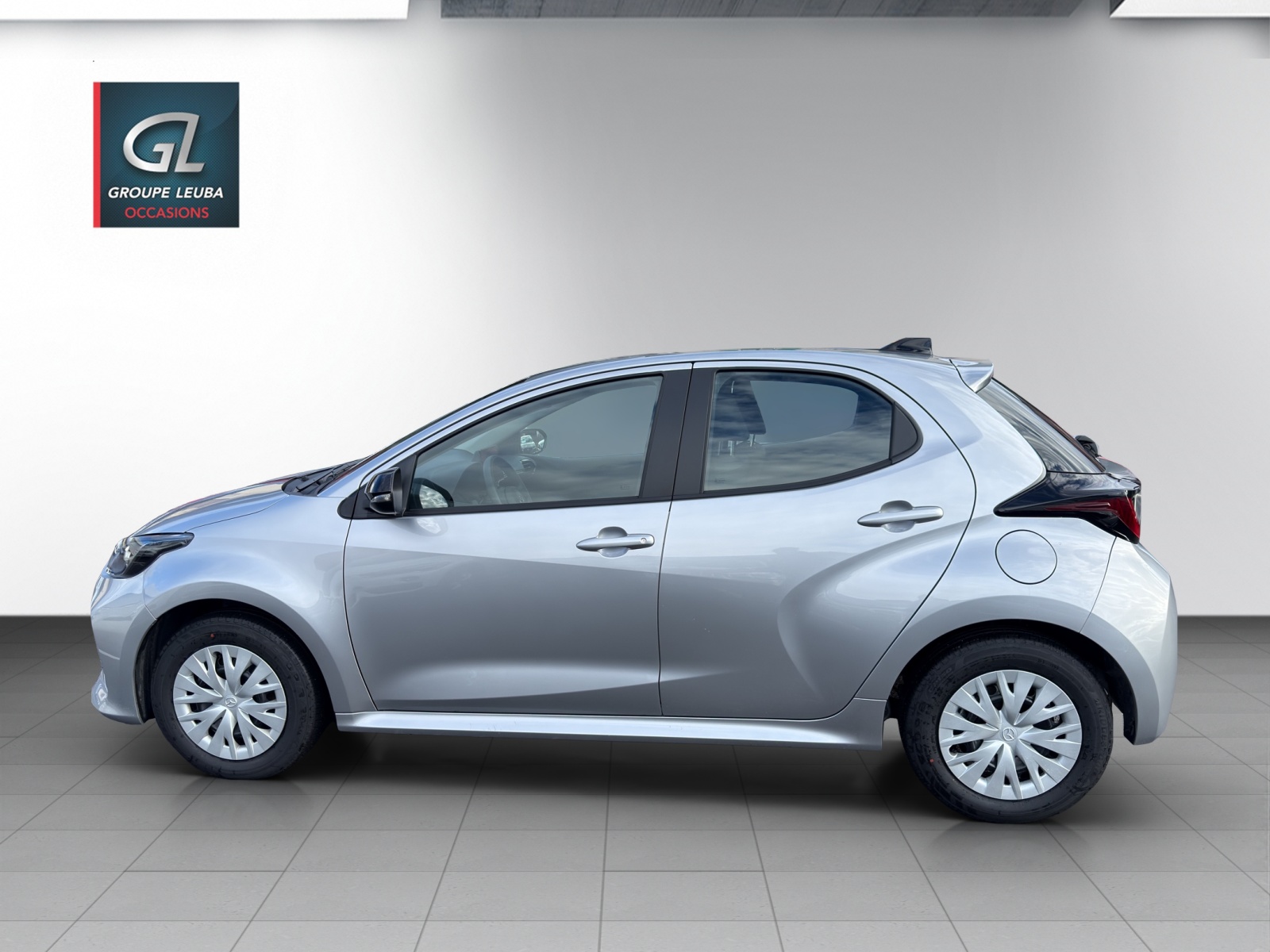 MAZDA 2 Hybrid Prime-line-showroom-element-2