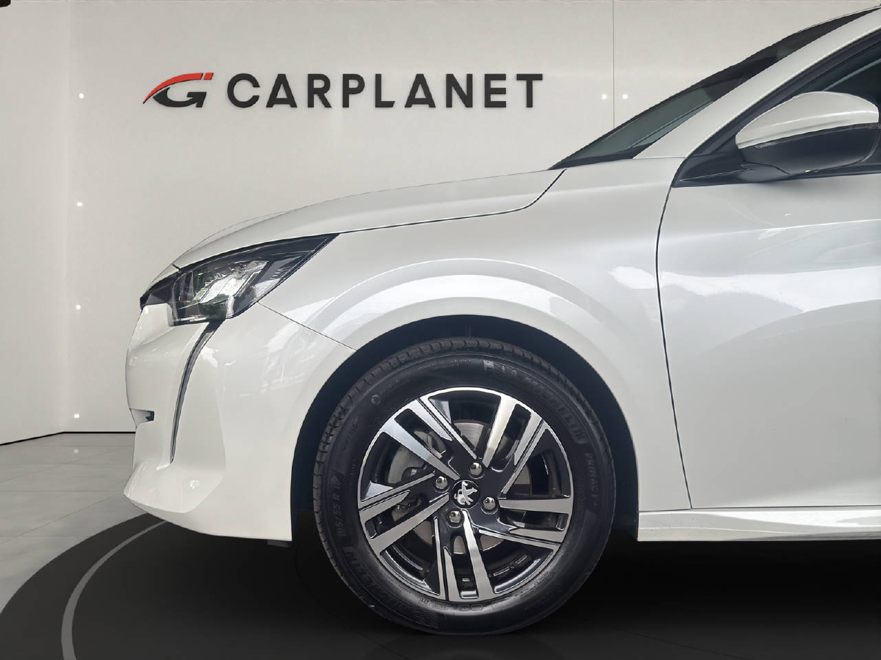 PEUGEOT 208 1.2 PureTech 100 PS Allure-showroom-element-3
