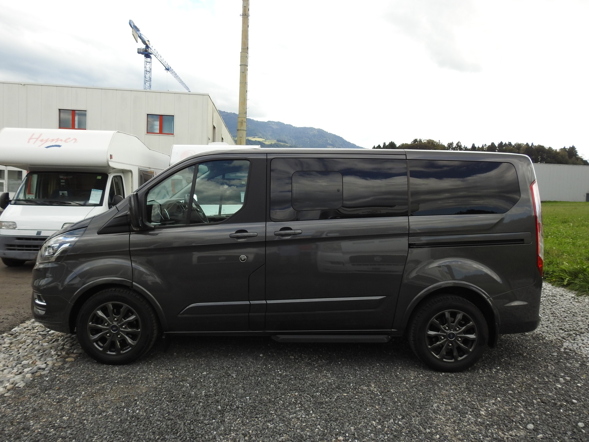 FORD Tourneo Custom 320 L1H1 Titanium A-showroom-element-2