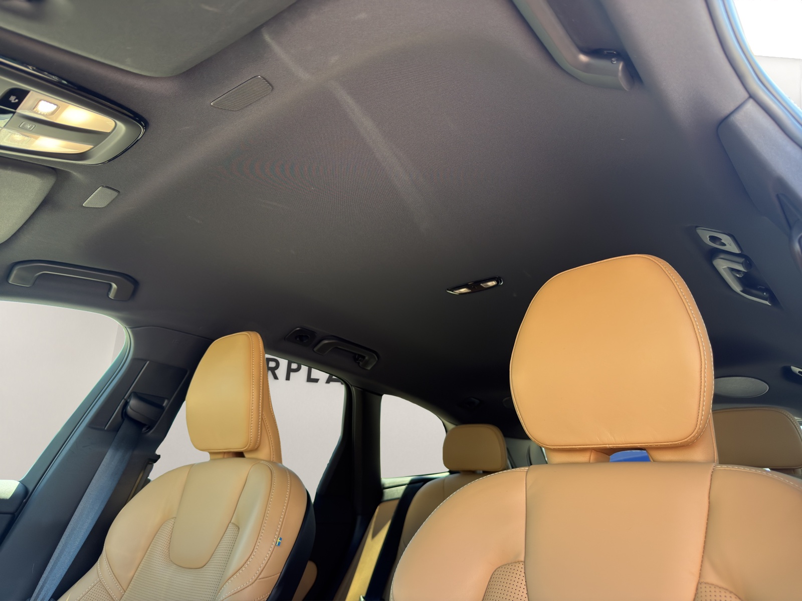 VOLVO XC60 2.0 B5 MH Plus Bright AWD-image-9
