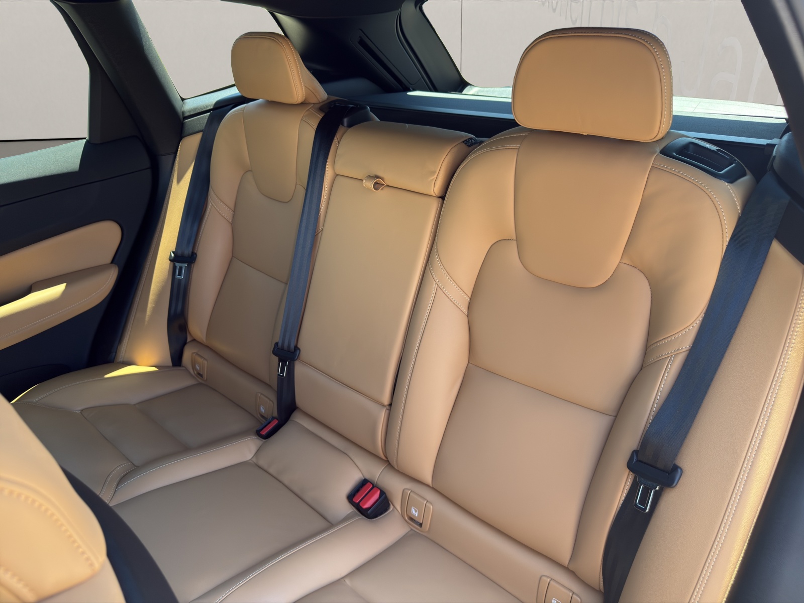 VOLVO XC60 2.0 B5 MH Plus Bright AWD-image-15