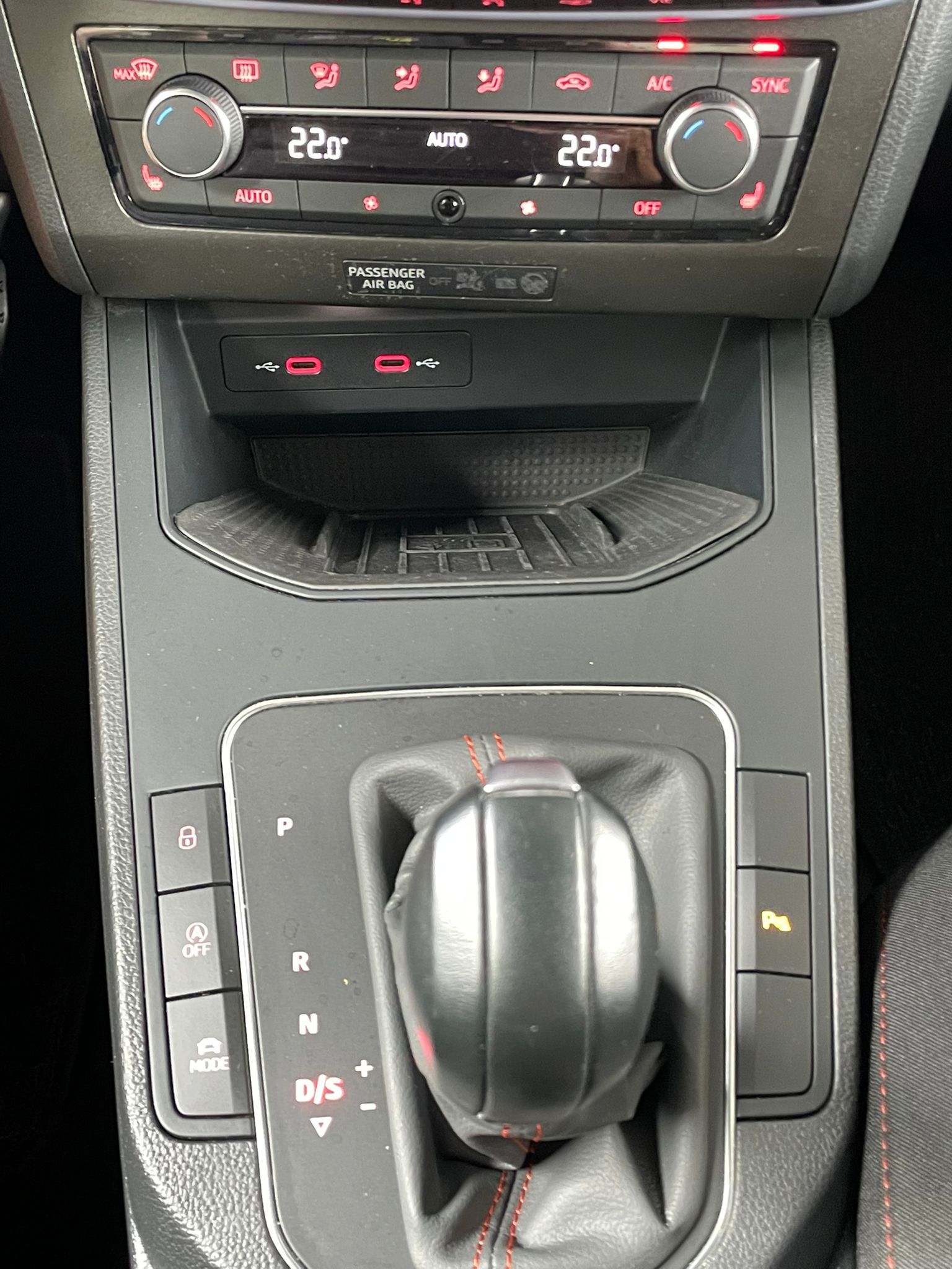 SEAT Ibiza 1.0 TSI 110 FR DSG-image-9