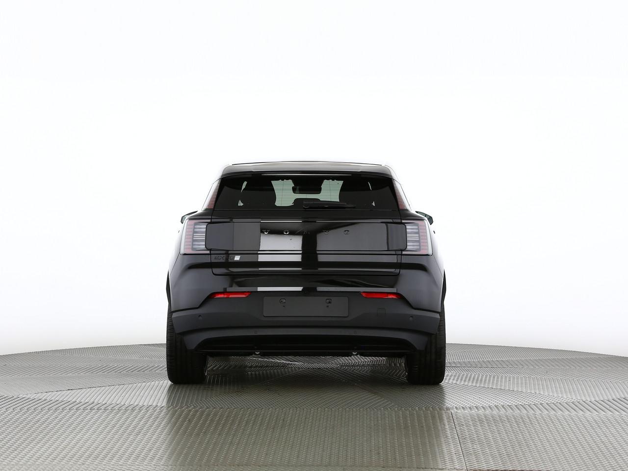 VOLVO EX30 E60 Twin Ultra Performance Sw. Black Ed. AWD-showroom-element-3