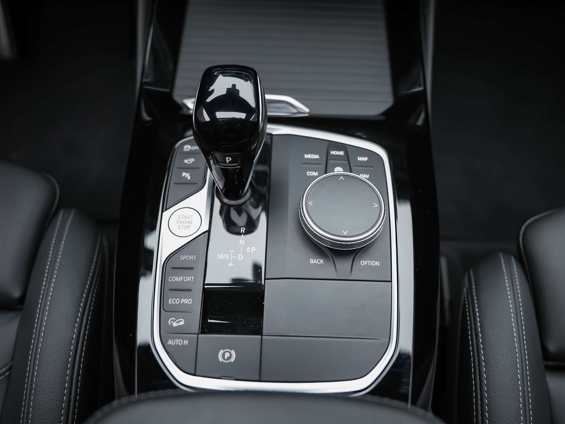 BMW X3 xDrive M40d *Panorama*Laser Scheinwerfer*Head-Up*-image-24