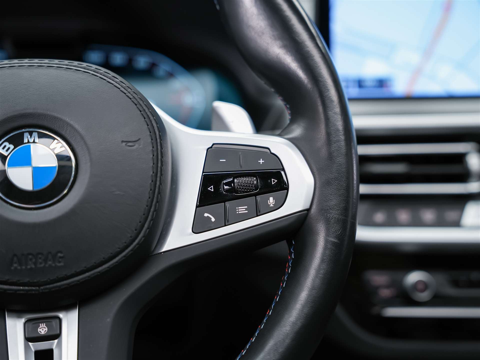 BMW X3 xDrive M40d *Panorama*Laser Scheinwerfer*Head-Up*-image-32