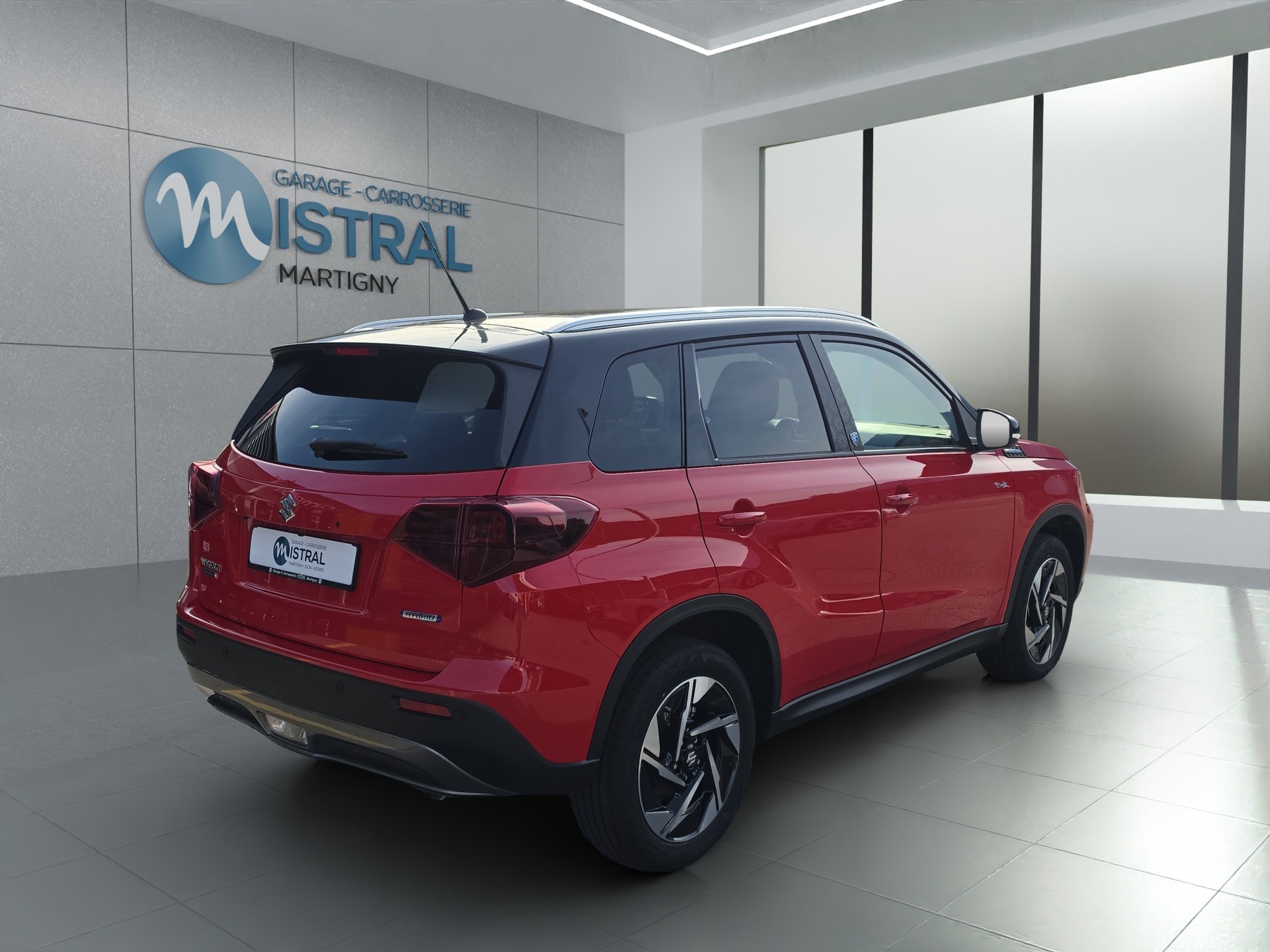 SUZUKI Vitara 1.4 T Piz Sulai Top Hybrid 4x4-showroom-element-2
