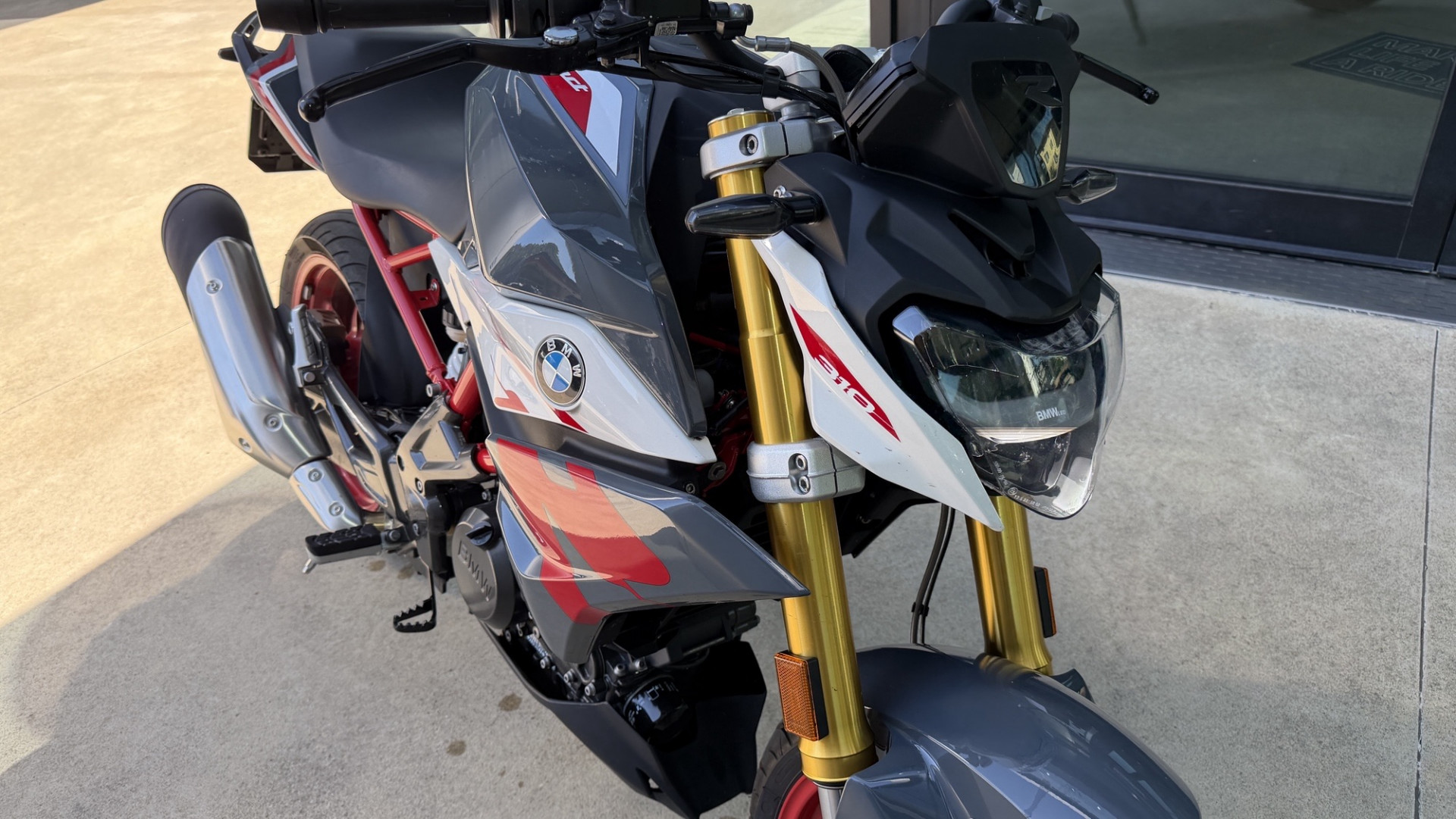 BMW G 310 R Passion-image-1