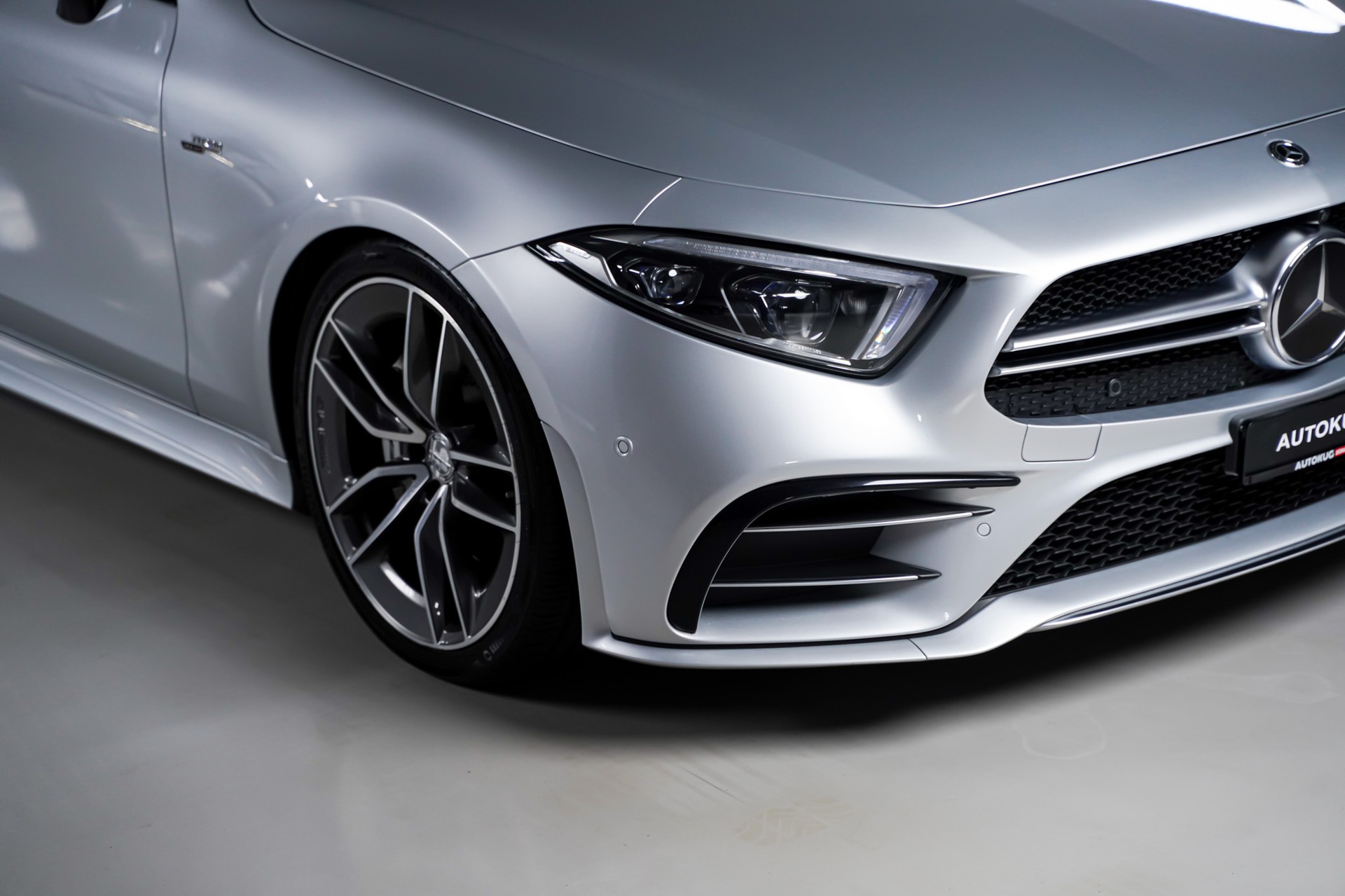 MERCEDES-BENZ CLS 53 AMG 4 Matic+ Edition1-showroom-element-3