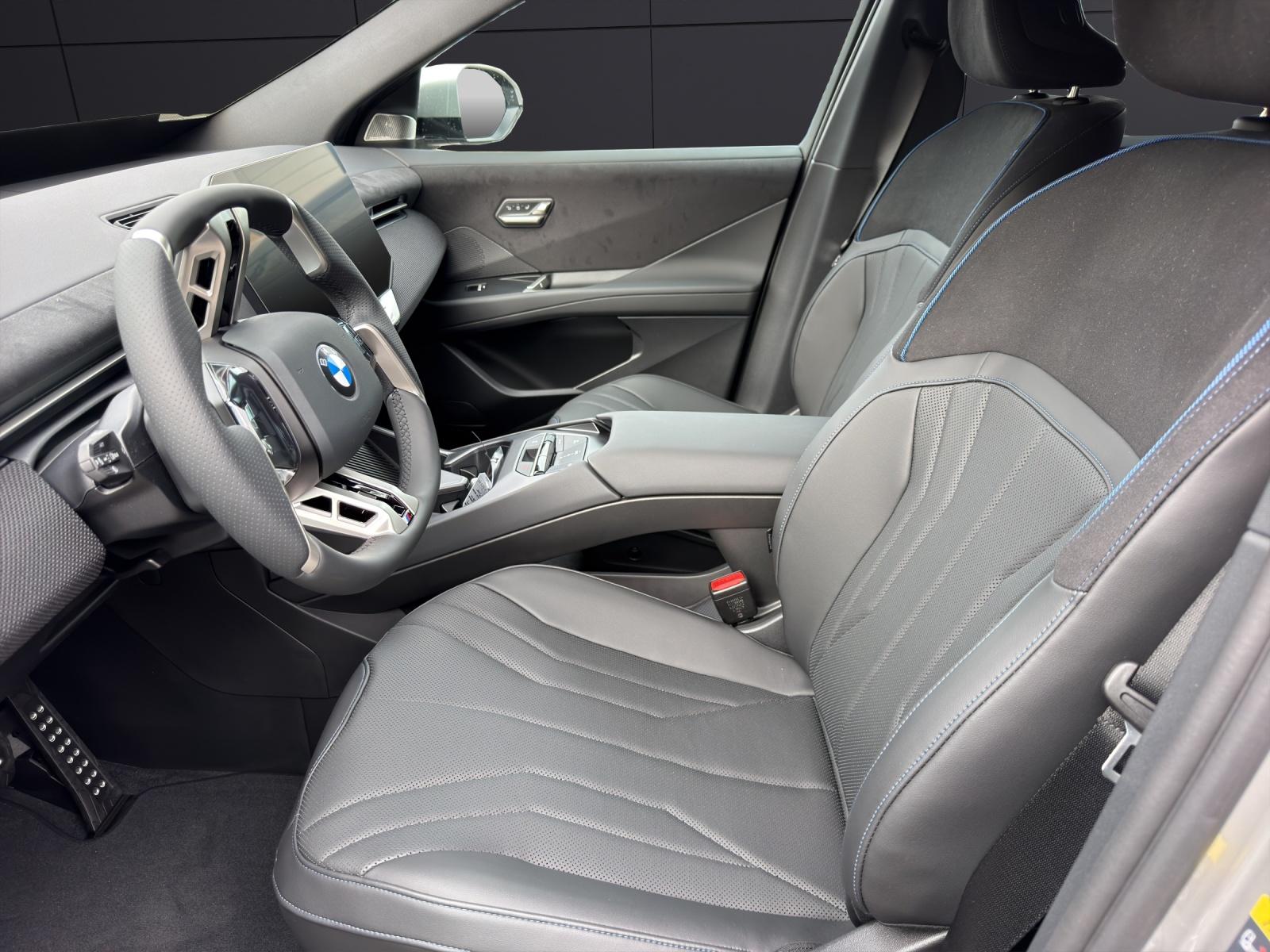 BMW iX3 NA5 40-showroom-element-1