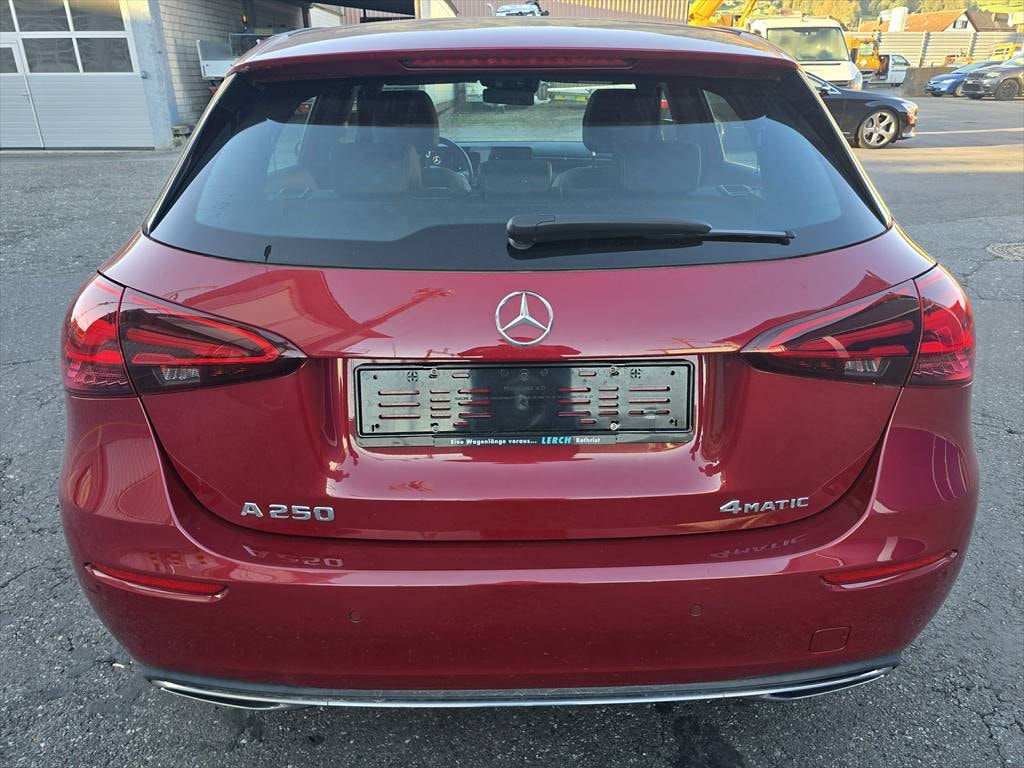 MERCEDES-BENZ A 250 4Matic 8G-DCT-image-3