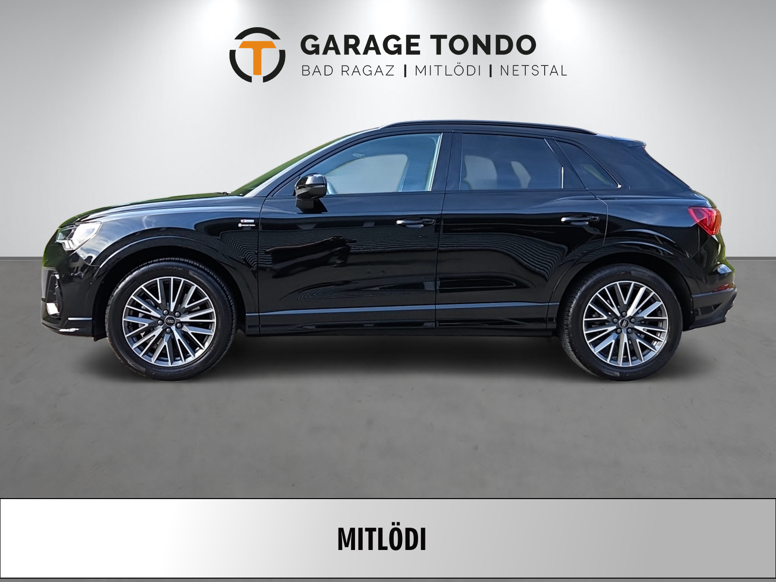 AUDI Q3 2.0 40 TFSI S line quattro S-Tronic-showroom-element-2