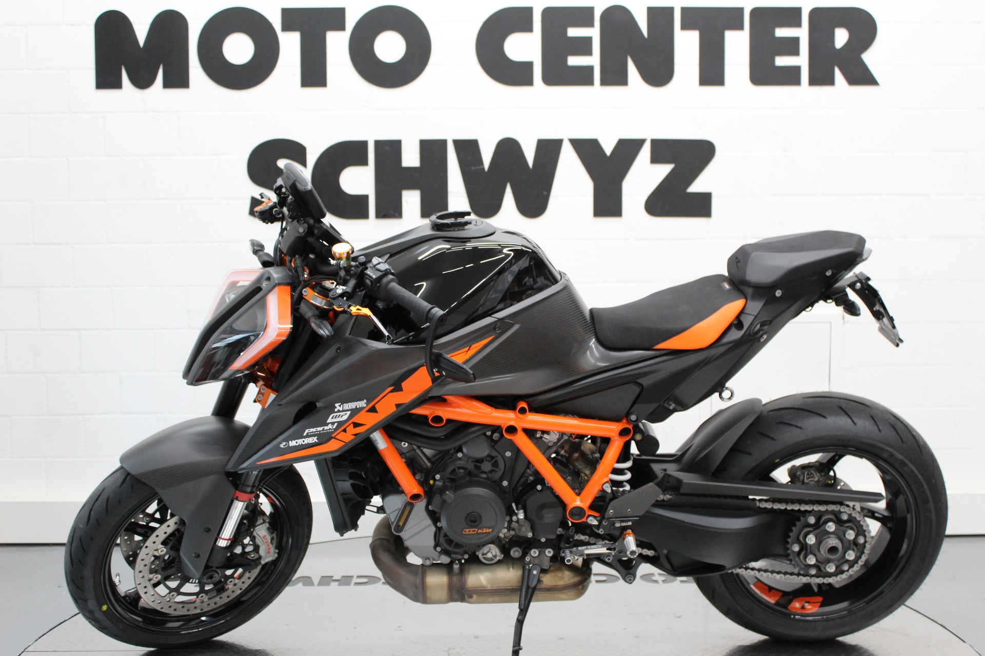 KTM 1290 Super Duke R-image-5