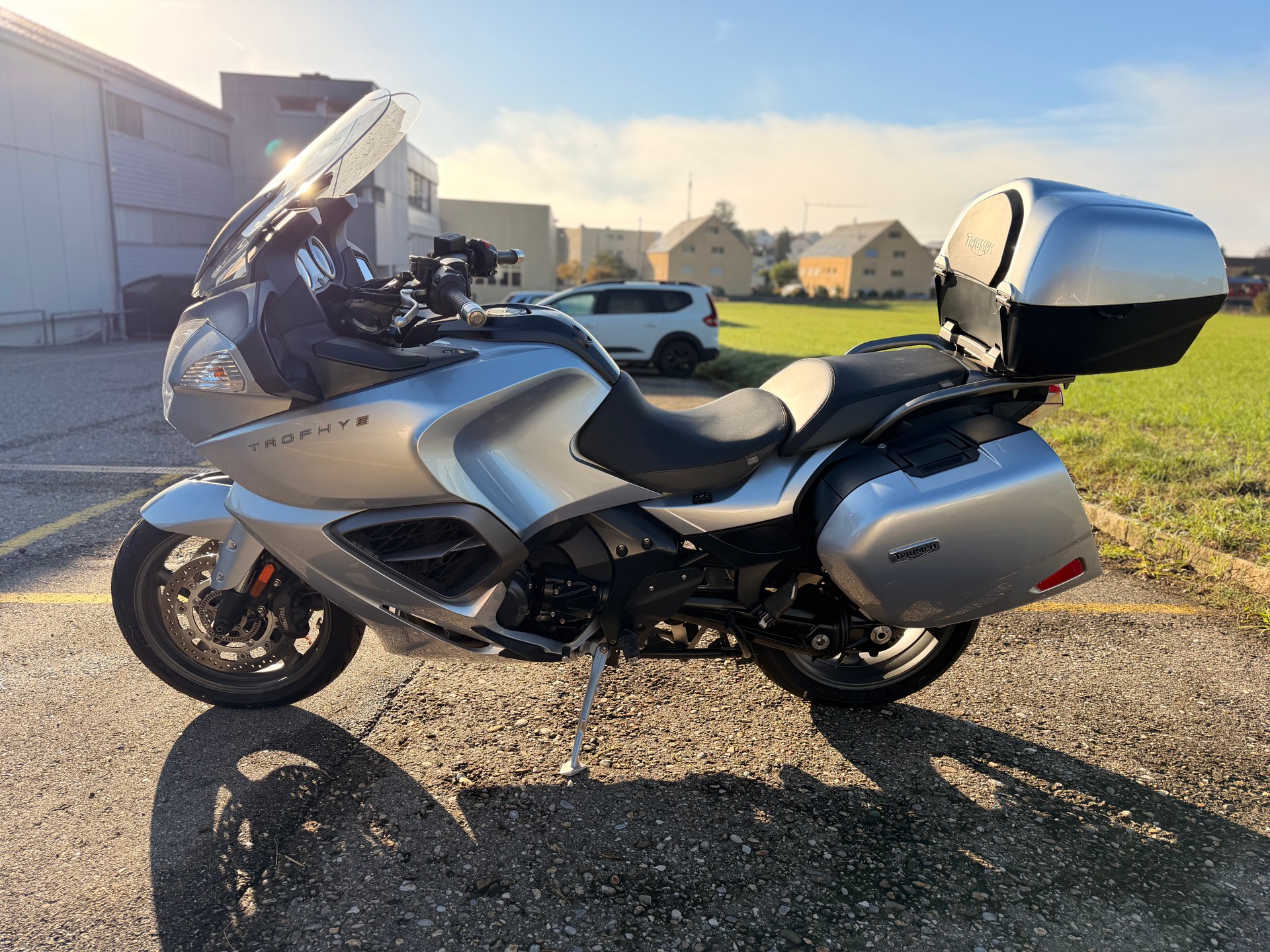 TRIUMPH Trophy 1200 SE ABS-image-5