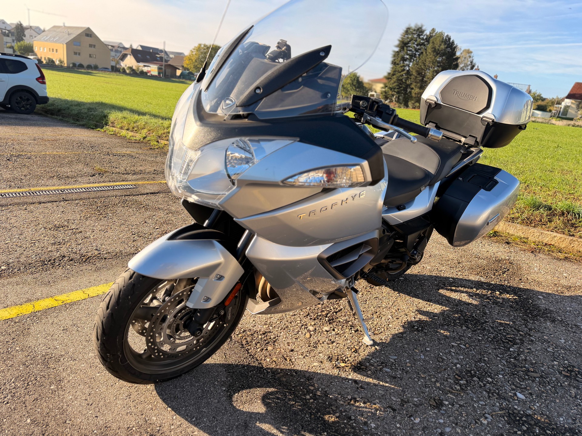 TRIUMPH Trophy 1200 SE ABS-image-4