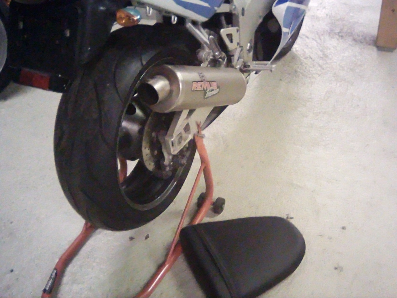 SUZUKI GSX-R 750 W T/V-image-3