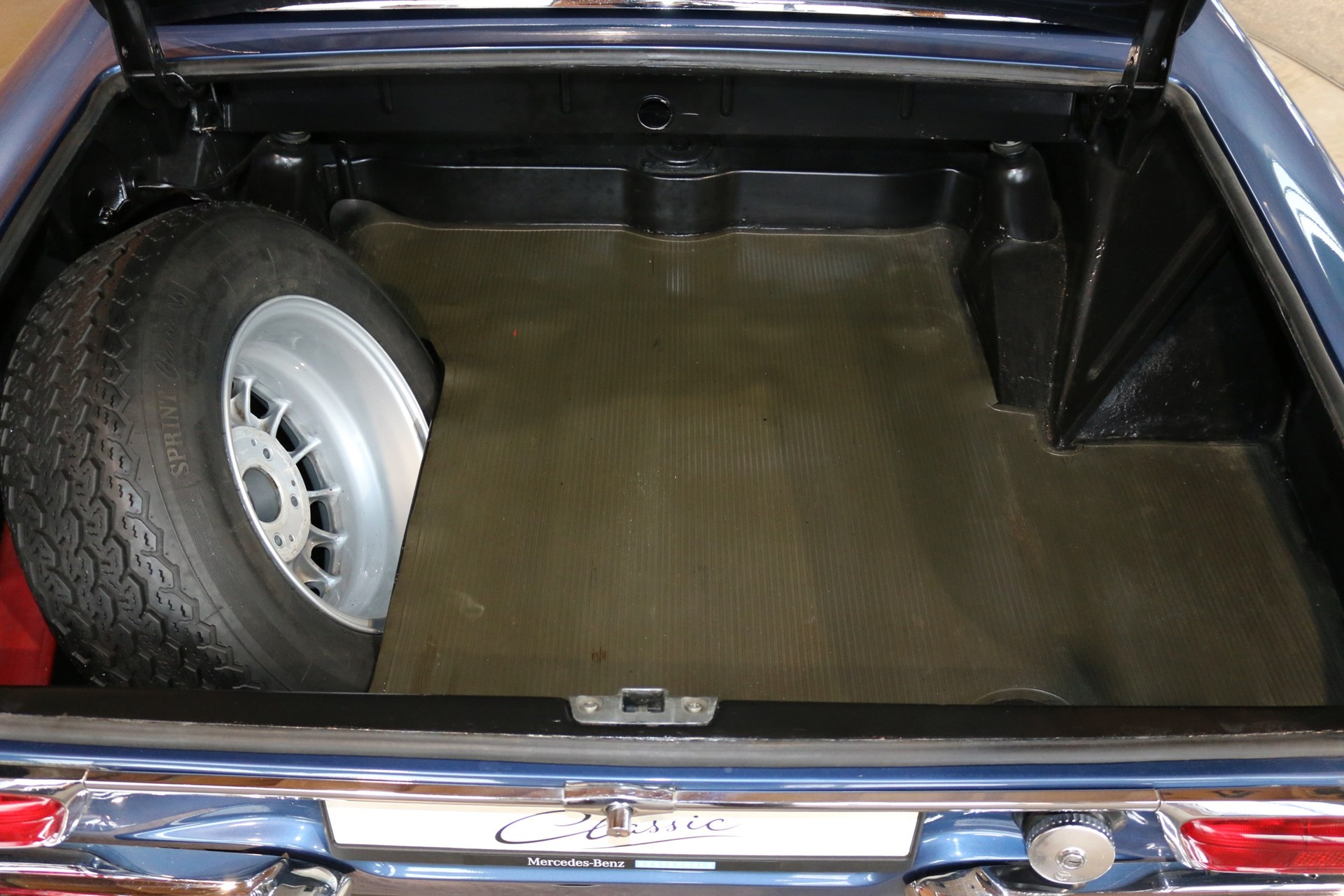 MERCEDES-BENZ SL 230 Pagode-image-11